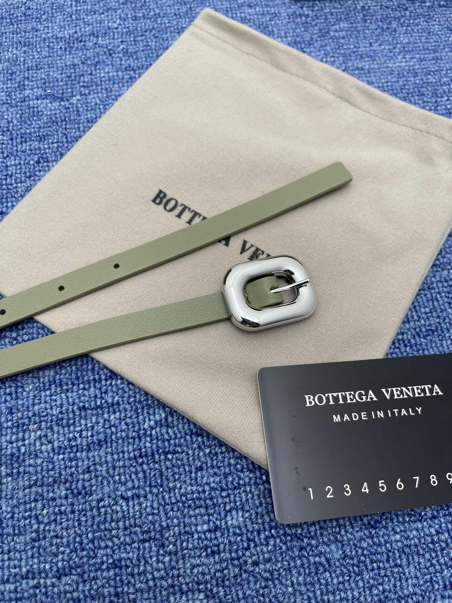 High-Quality Original Leather Belt with Monogram Lining for Ms. BV – French-Made 2024 Collection - 图片 6