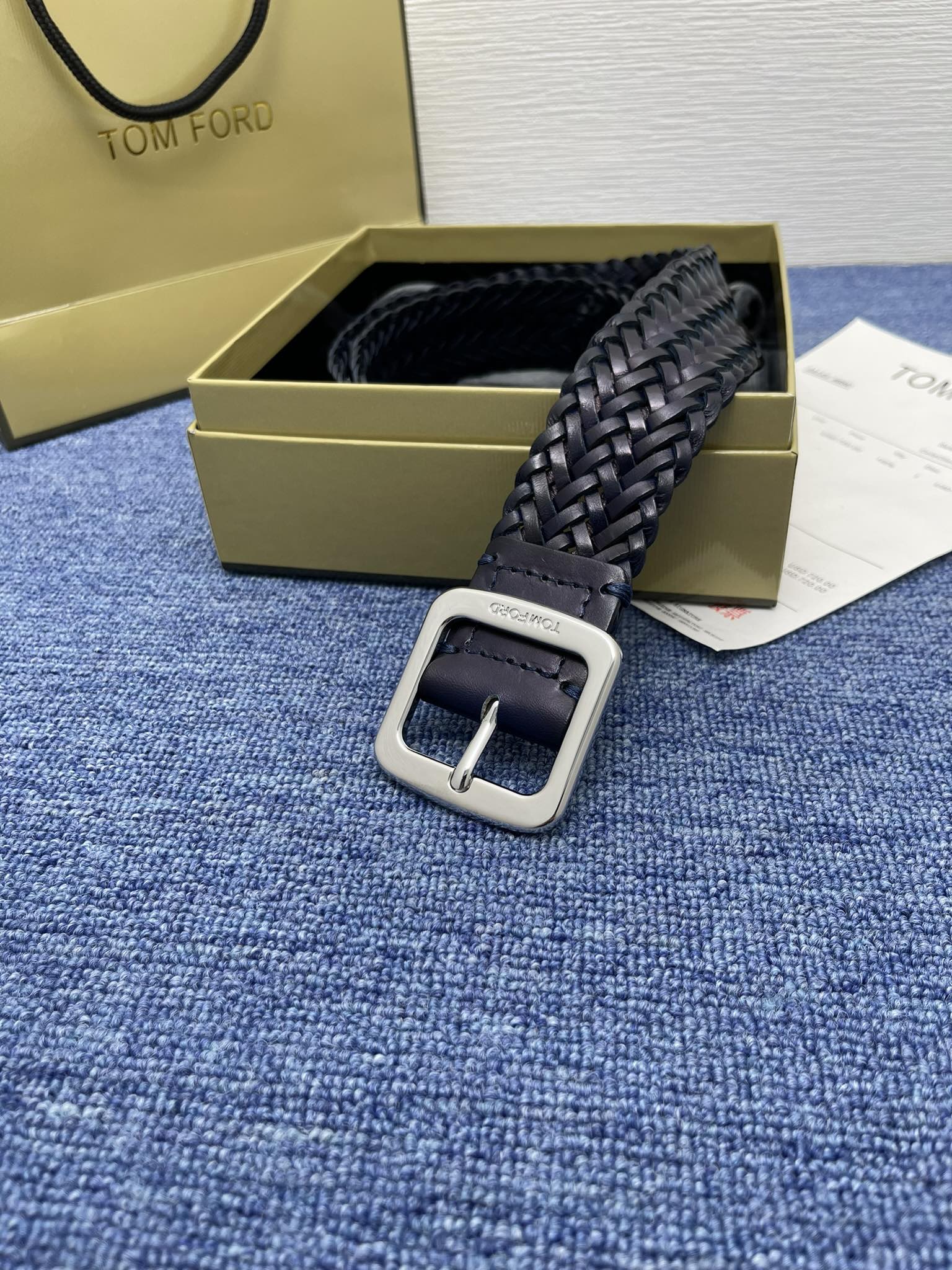 “Mr. Tom Ford Buys Premium Turd Belt with Ointment Skin, 4.0 cm Wide” - 图片 5