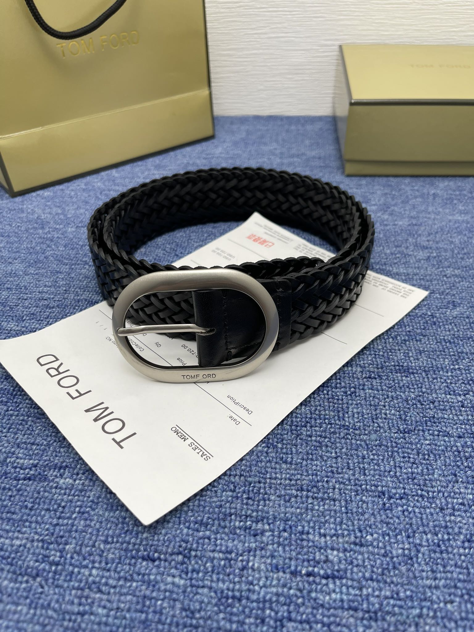 “Mr. Tom Ford’s Purchase of Premium Turd Belt with Ointment Skin” - 图片 3
