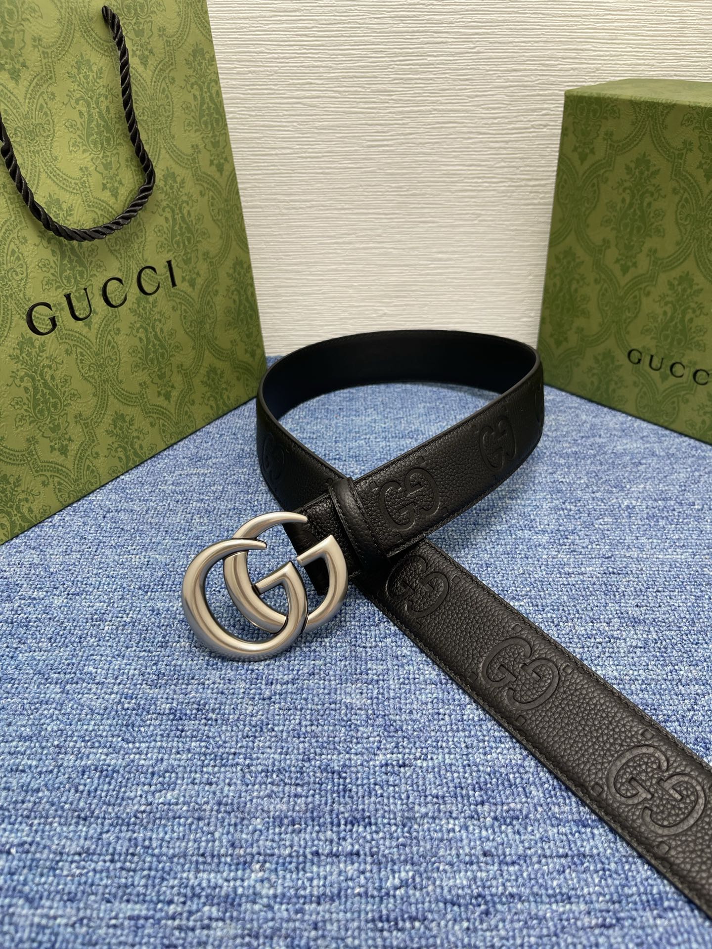 Gucci 经典款进口原厂印花面 搭配原版皮底 精品钢扣 宽4.0 Cm 经典永不过时款 潮流大方 时尚