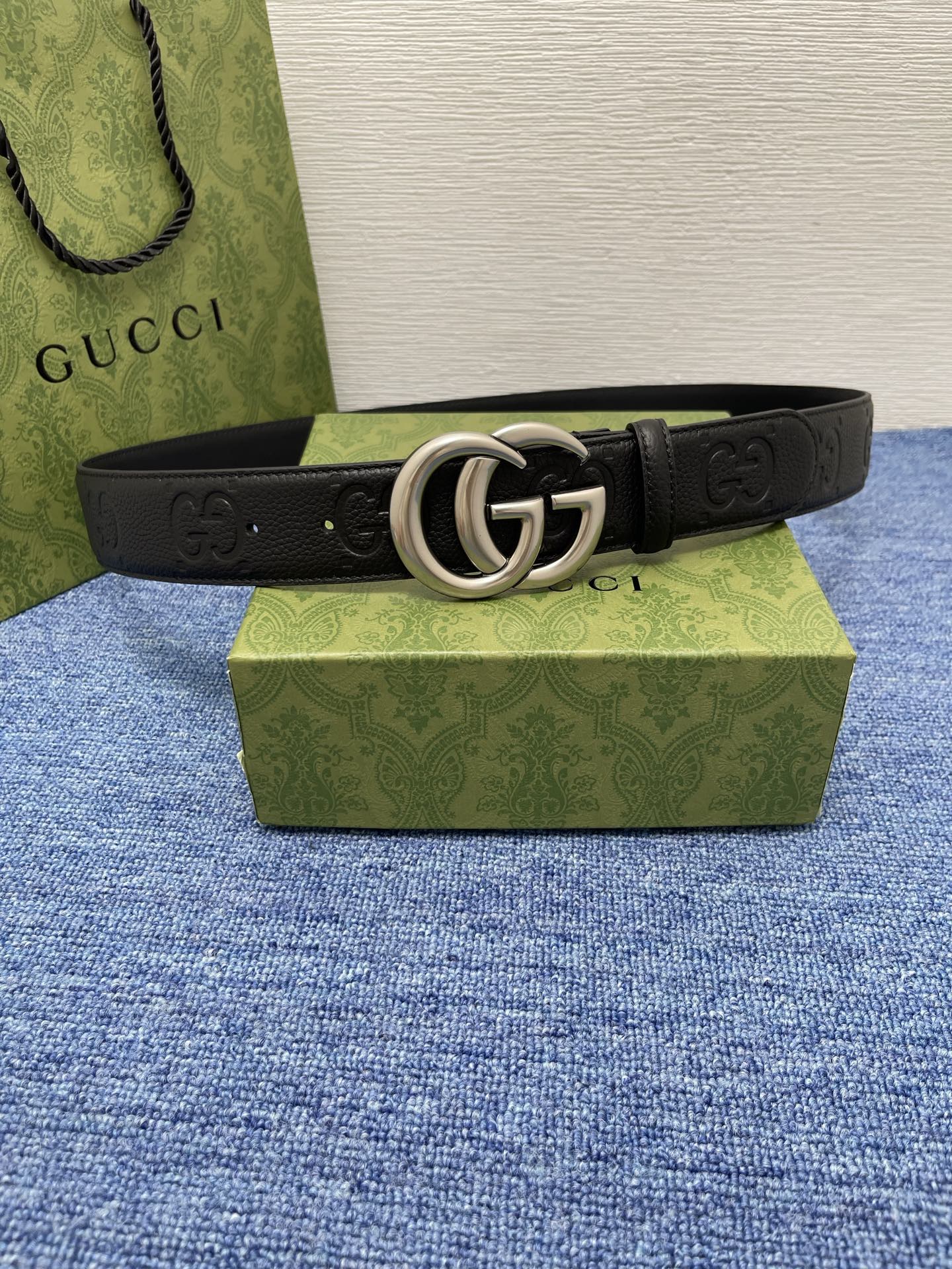 Gucci 经典款进口原厂印花面 搭配原版皮底 精品钢扣 宽4.0 Cm 经典永不过时款 潮流大方 时尚