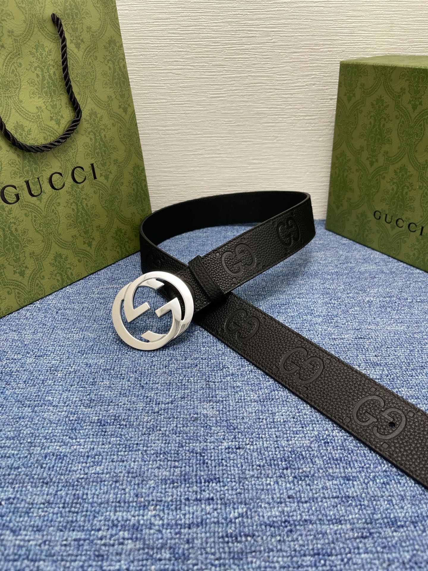 Gucci 经典款进口原厂印花面 搭配原版皮底 精品钢扣 宽4.0 Cm 经典永不过时款 潮流大方 时尚