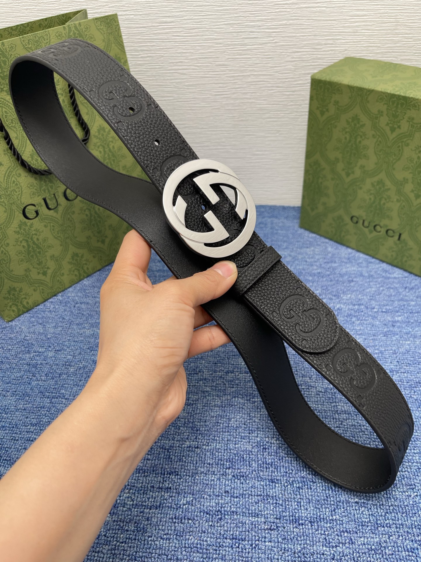 Gucci 经典款进口原厂印花面 搭配原版皮底 精品钢扣 宽4.0 Cm 经典永不过时款 潮流大方 时尚