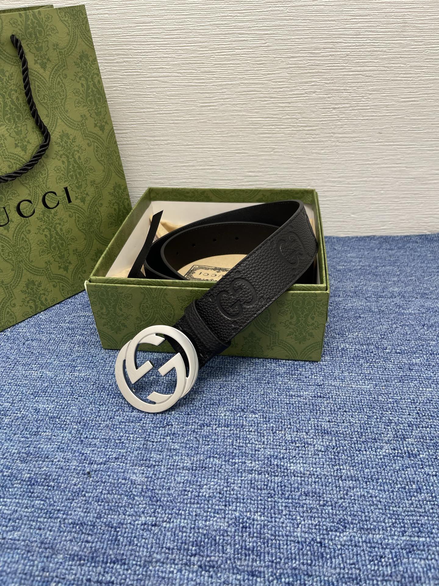 Gucci 经典款进口原厂印花面 搭配原版皮底 精品钢扣 宽4.0 Cm 经典永不过时款 潮流大方 时尚