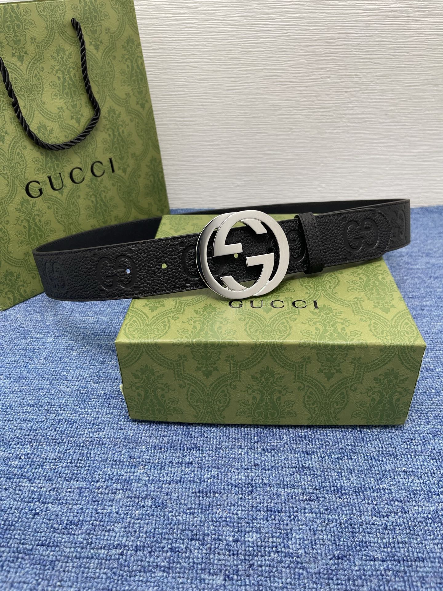Gucci 经典款进口原厂印花面 搭配原版皮底 精品钢扣 宽4.0 Cm 经典永不过时款 潮流大方 时尚