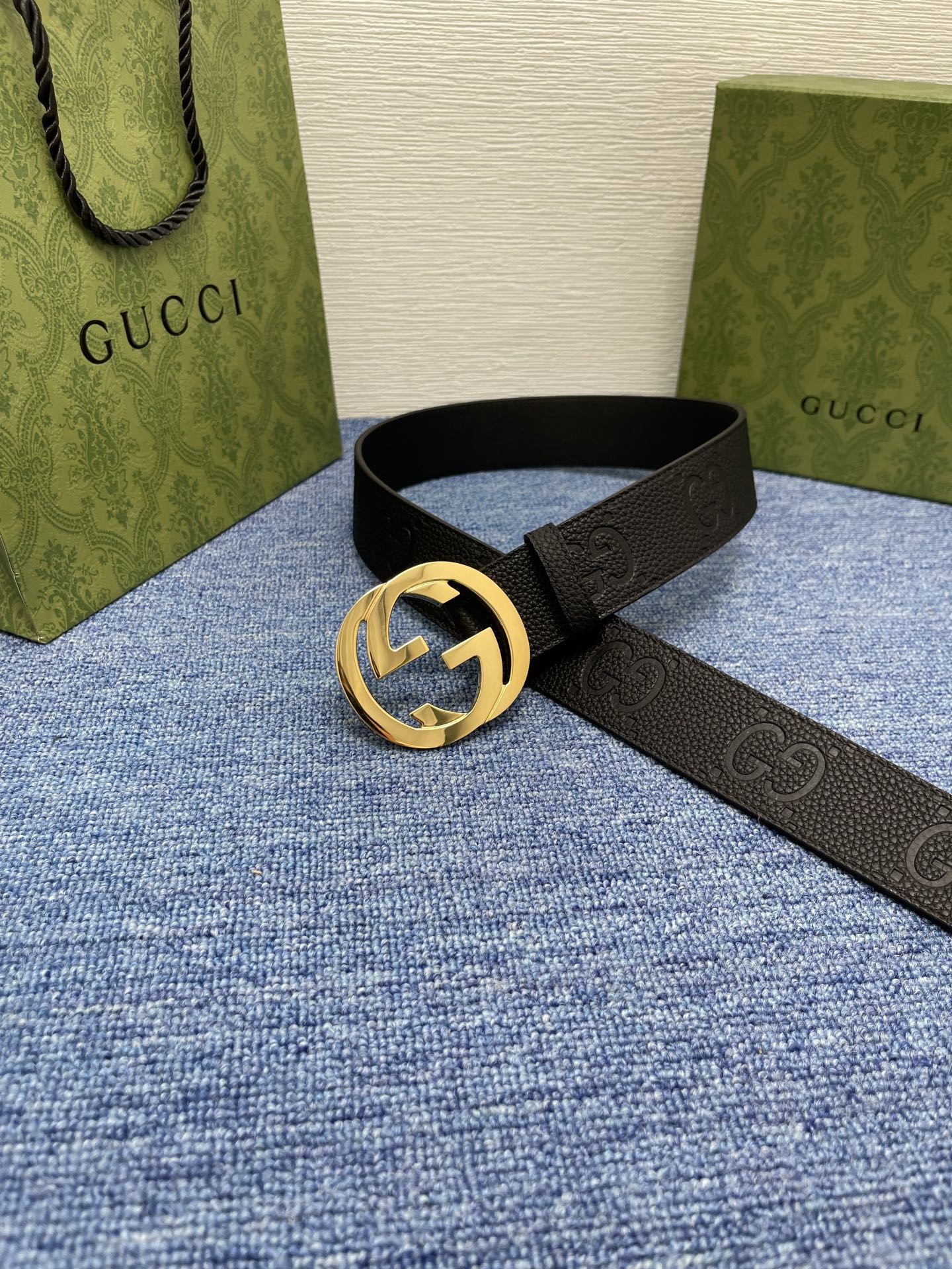 Gucci 经典款进口原厂印花面 搭配原版皮底 精品钢扣 宽4.0 Cm 经典永不过时款 潮流大方 时尚