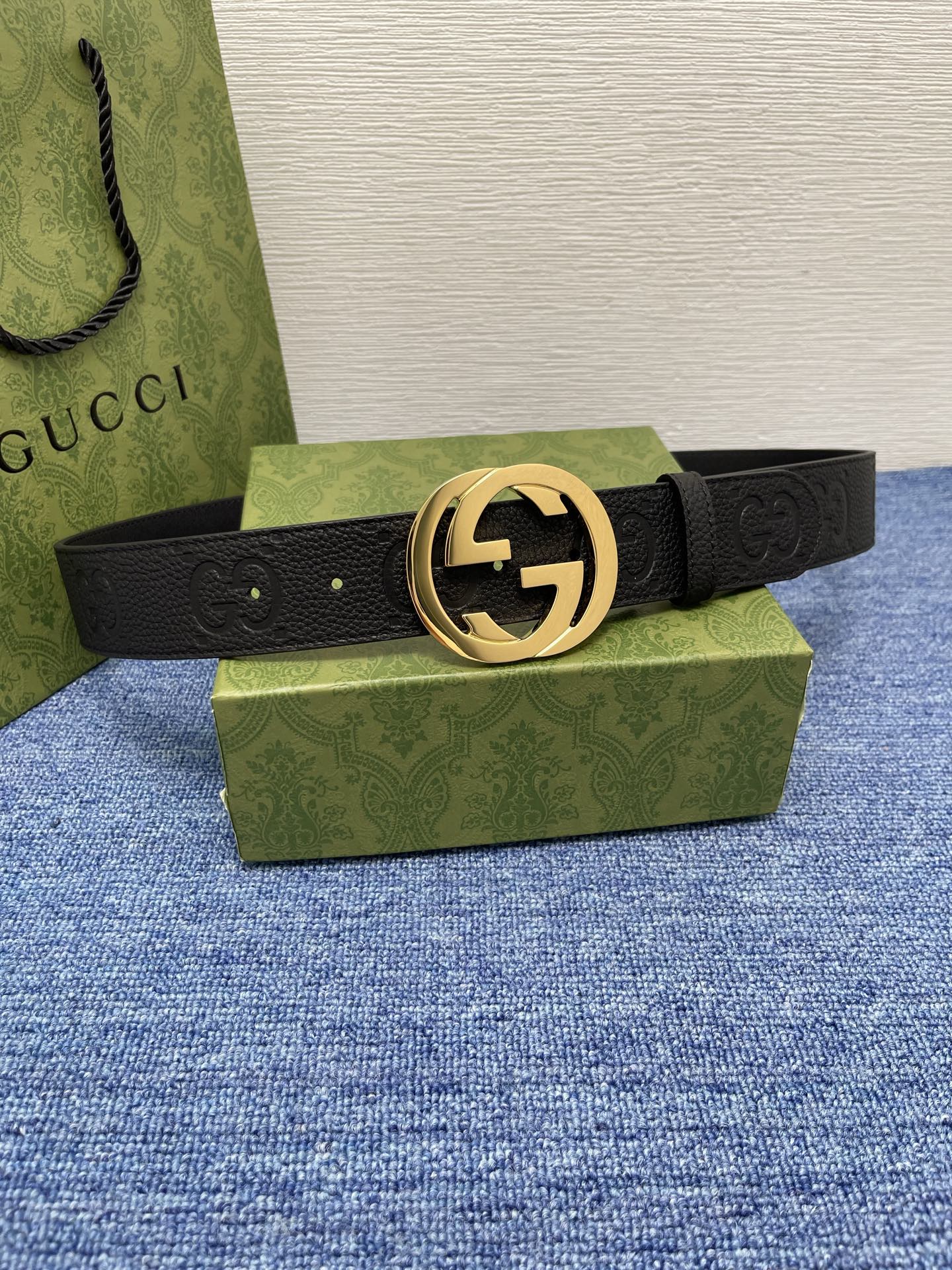 Gucci 经典款进口原厂印花面 搭配原版皮底 精品钢扣 宽4.0 Cm 经典永不过时款 潮流大方 时尚