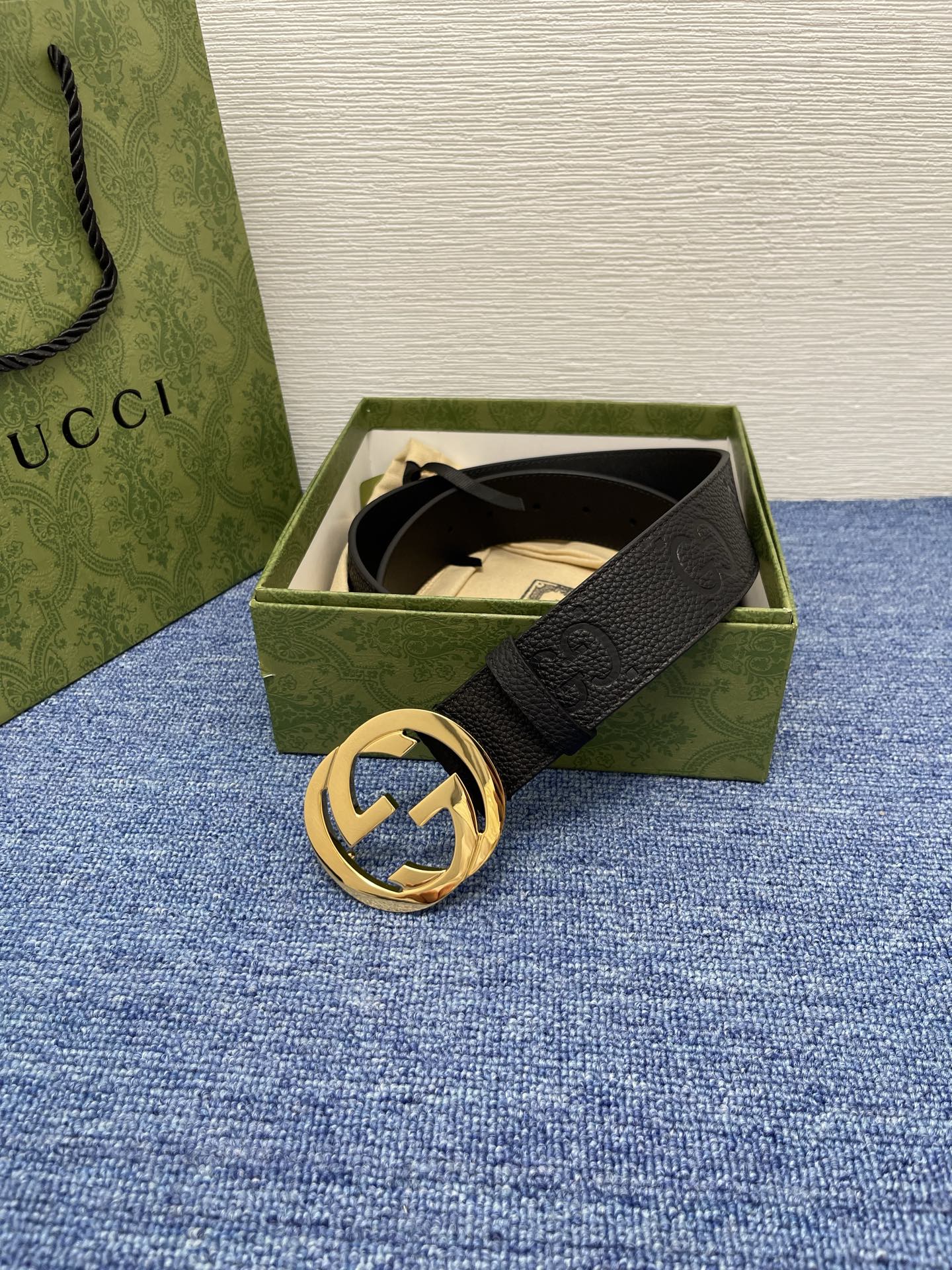 Gucci 经典款进口原厂印花面 搭配原版皮底 精品钢扣 宽4.0 Cm 经典永不过时款 潮流大方 时尚