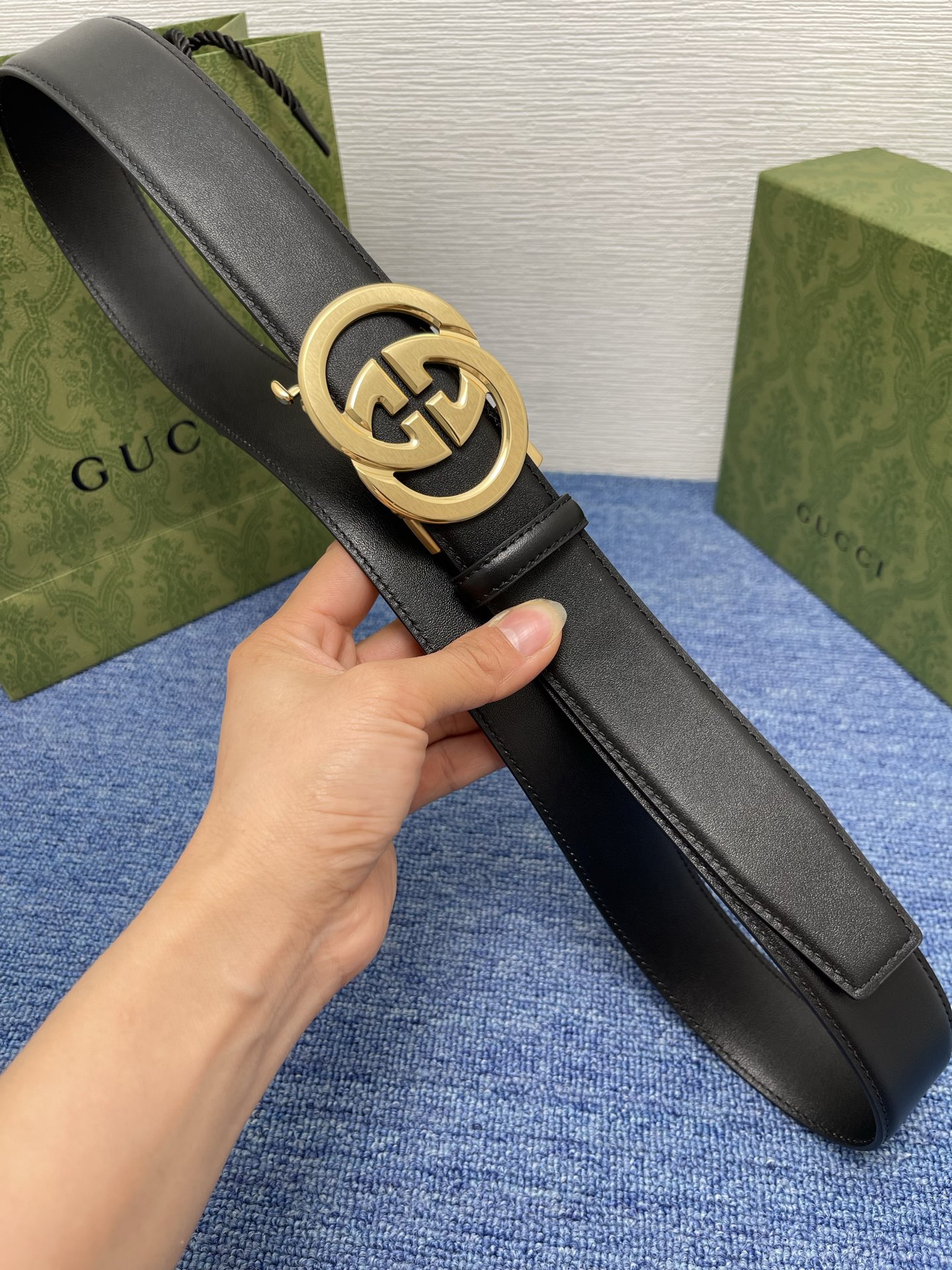 【古奇】 Gucci新款小牛皮，手感细腻柔软，搭配纯钢自动精品扣，男士必备！宽度：3.8cm