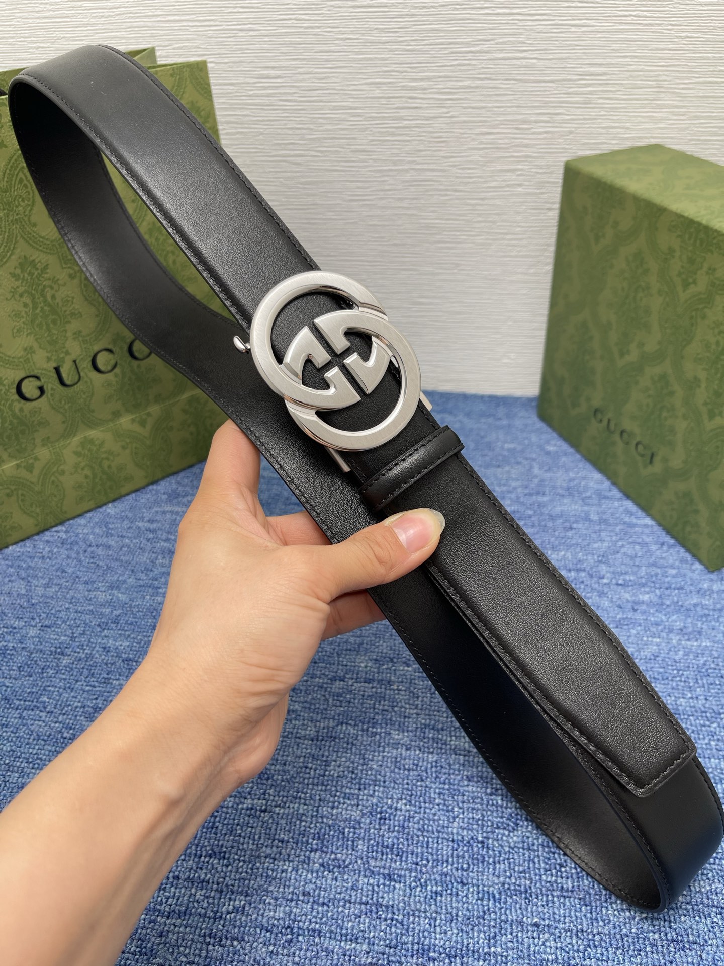 【古奇】 Gucci新款小牛皮，手感细腻柔软，搭配纯钢自动精品扣，男士必备！宽度：3.8cm