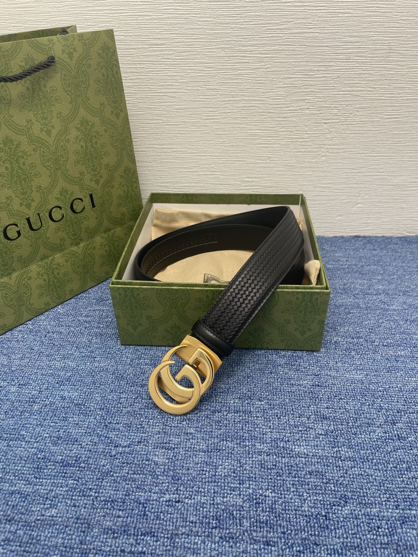 【古奇】 Gucci进口小牛皮，手感细腻柔软，搭配纯钢精品扣，男士必备！宽度：3.5cm