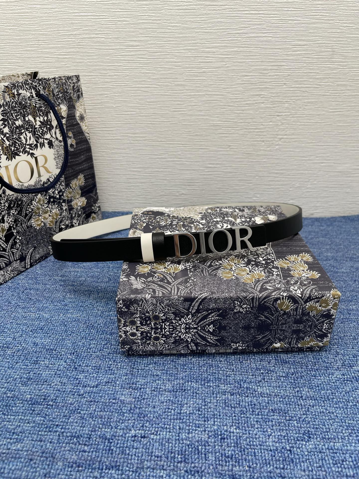 Dior D-Dream 20mm Belt, Black Smooth Calfskin with Dior Logo Buckle 3 i1749126222013 2125 0 2