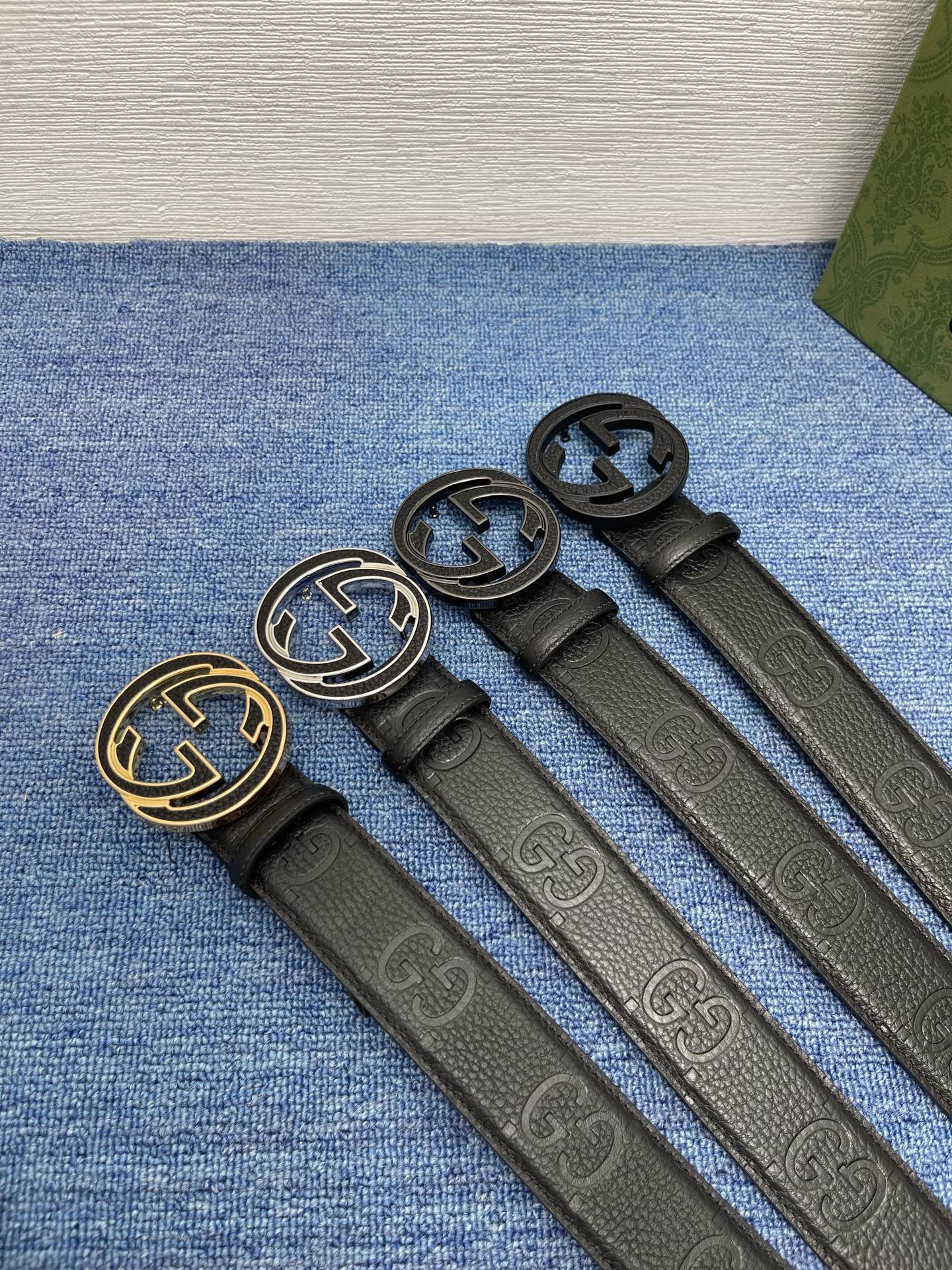 🔴 【品牌】古驰 Gucci 🔴 【描述】采用高级Gucci Signature真皮精制而成，触感厚实，