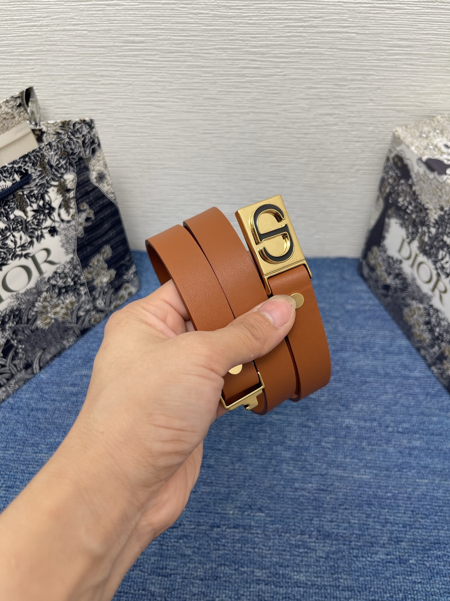 30 Montaigne Treasure 腰带 20 毫米棕色光滑牛皮革编号: B0699QMOD_M