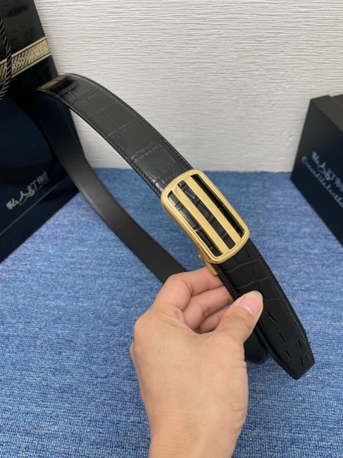Classic Leather Belt with Gold Buckle, Calfskin Leather, 35mm Width