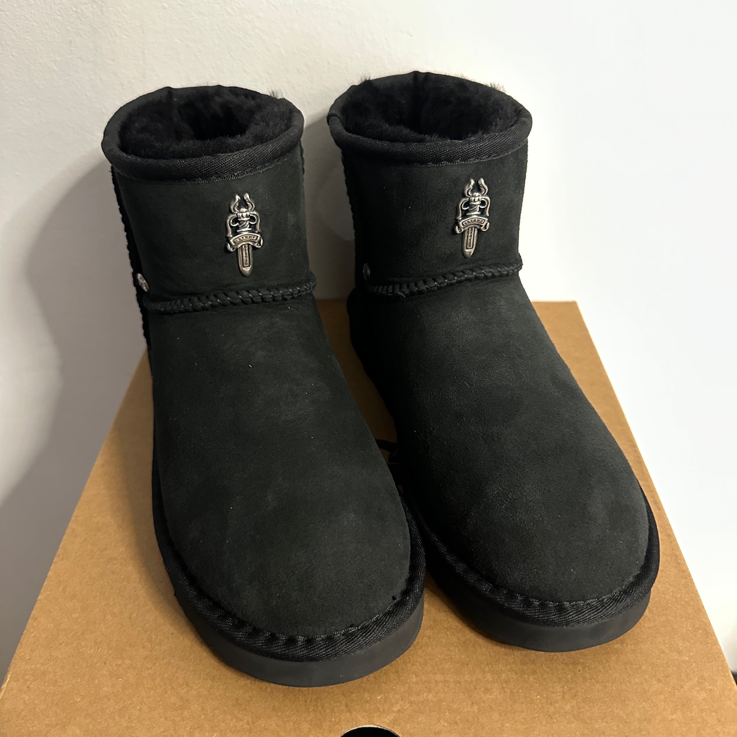 UGG, shoe customization