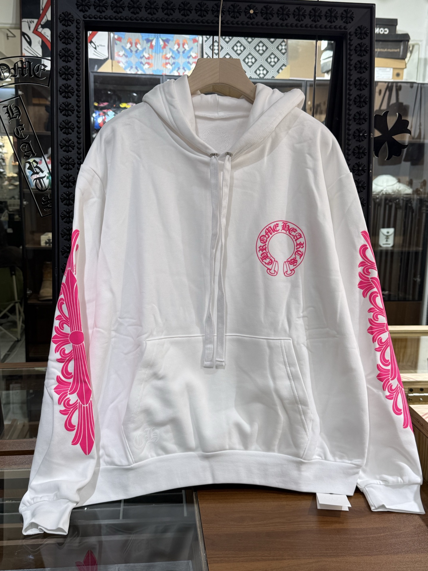 Sweatshirt