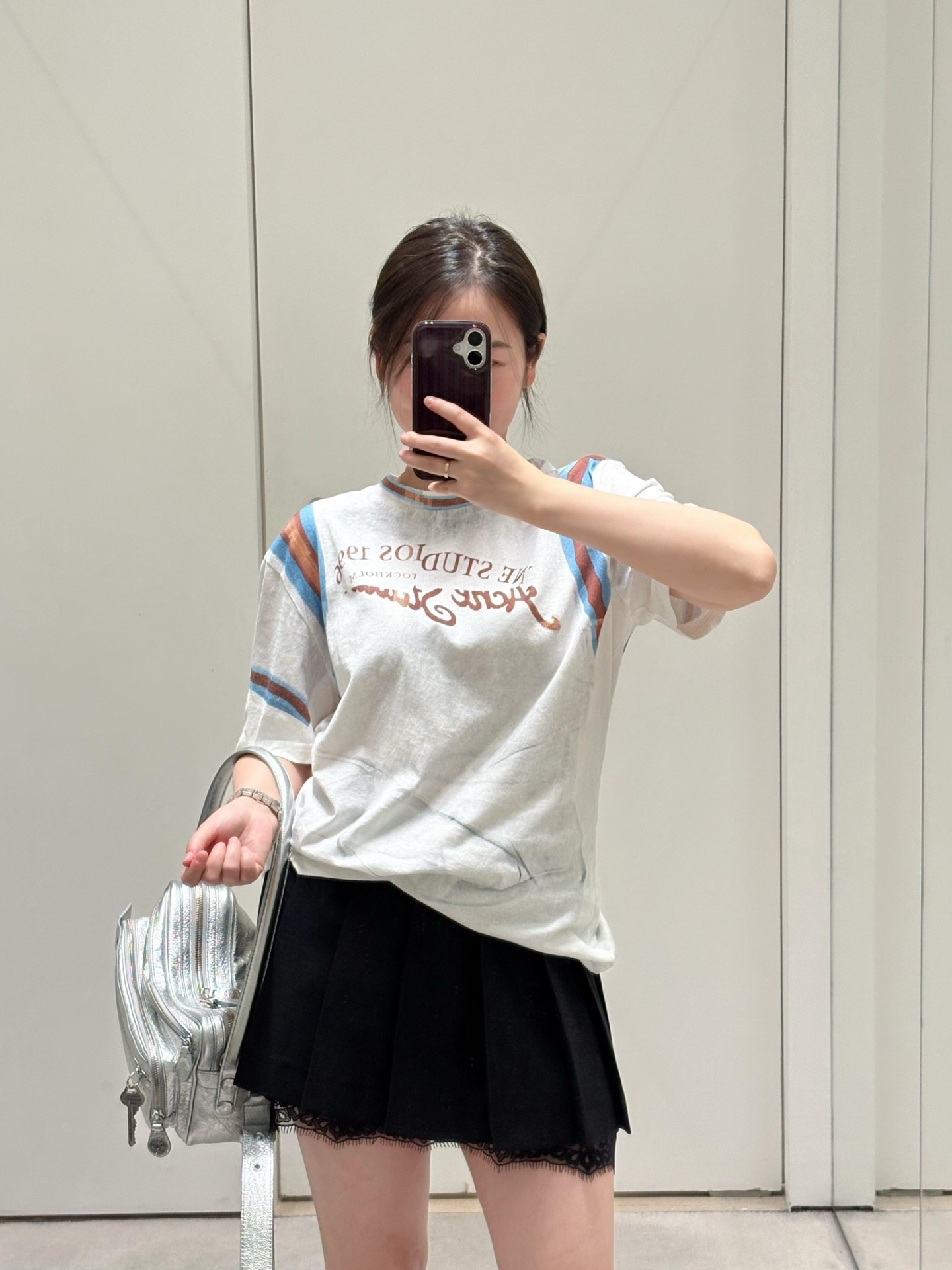 NO:762196,Acn* 26Ss new spring and summer 3D retro faded printed short-sleeved T-shirt description copy丨Exclusively developed by yb!  Top quality production!  3D three-dimensional retro faded print, simulating the aged texture soaked by time, selected breathable and skin-friendly cotton fabrics, with a slightly aged texture, soft and waxy drape; loose off-shoulder version, not picky about body shape, can be worn alone and layered to easily create a casual street feel. Ready for sale S/M/L,, T-shirt, tees, t-shirt,19860909Acn* 26Ss春夏新款 3D复古褪色印花短袖T恤 描述文案丨独家yb开发！顶级高版出品！3D立体复古褪色印花,模拟岁月浸染的做旧质感,精选透气亲肤的棉质面料,自带轻微做旧纹理,软糯垂坠；宽松落肩版型,不挑身材,可单穿叠穿,轻松打造随性街头感.现货发售S/M/L,,T-shirt,tees，t-shirt,,Women's clothing