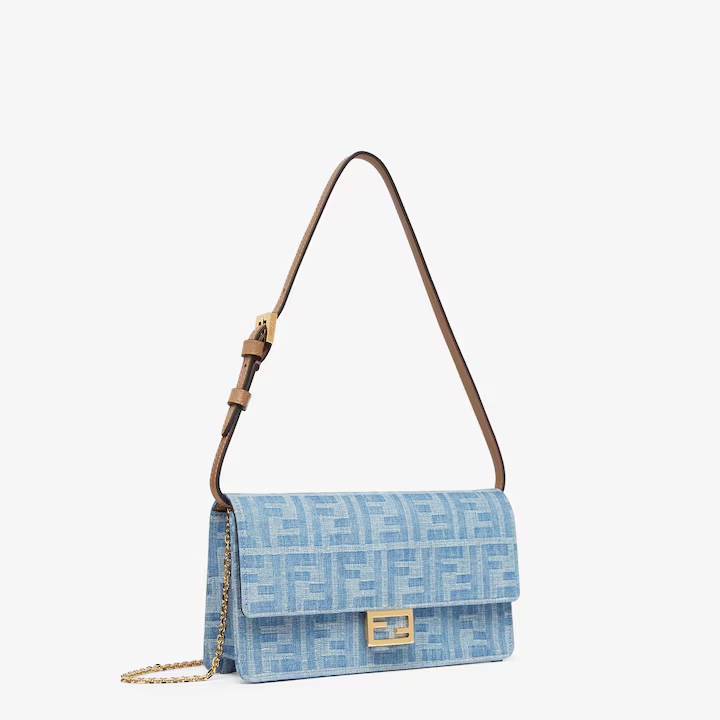 Fendi [Chain Belt BAGUETTE Handbag] Light Blue Denim Official Show