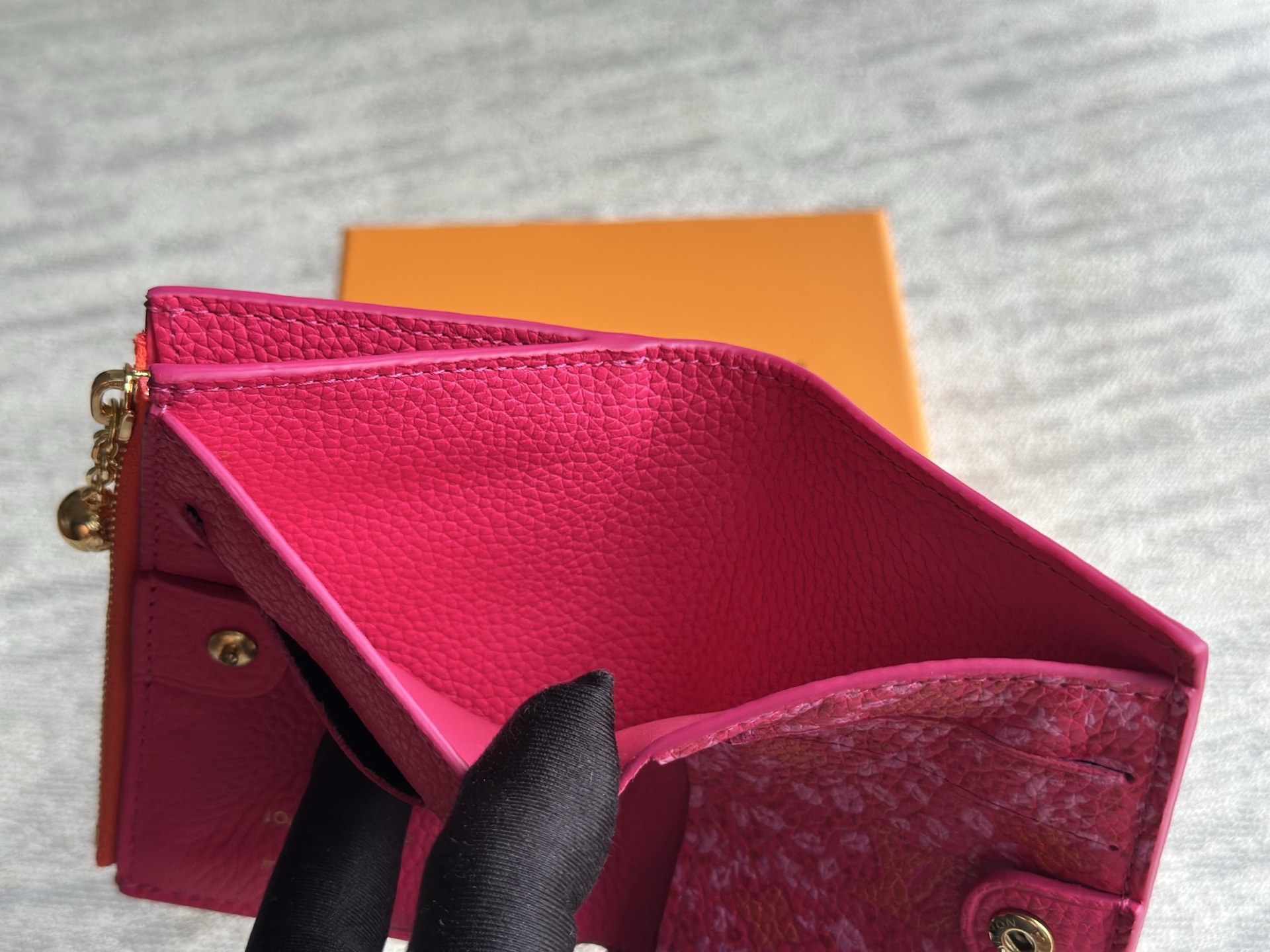 루이비통 지갑 131379 Louis Vuitton Wallet 썸네일 이미지