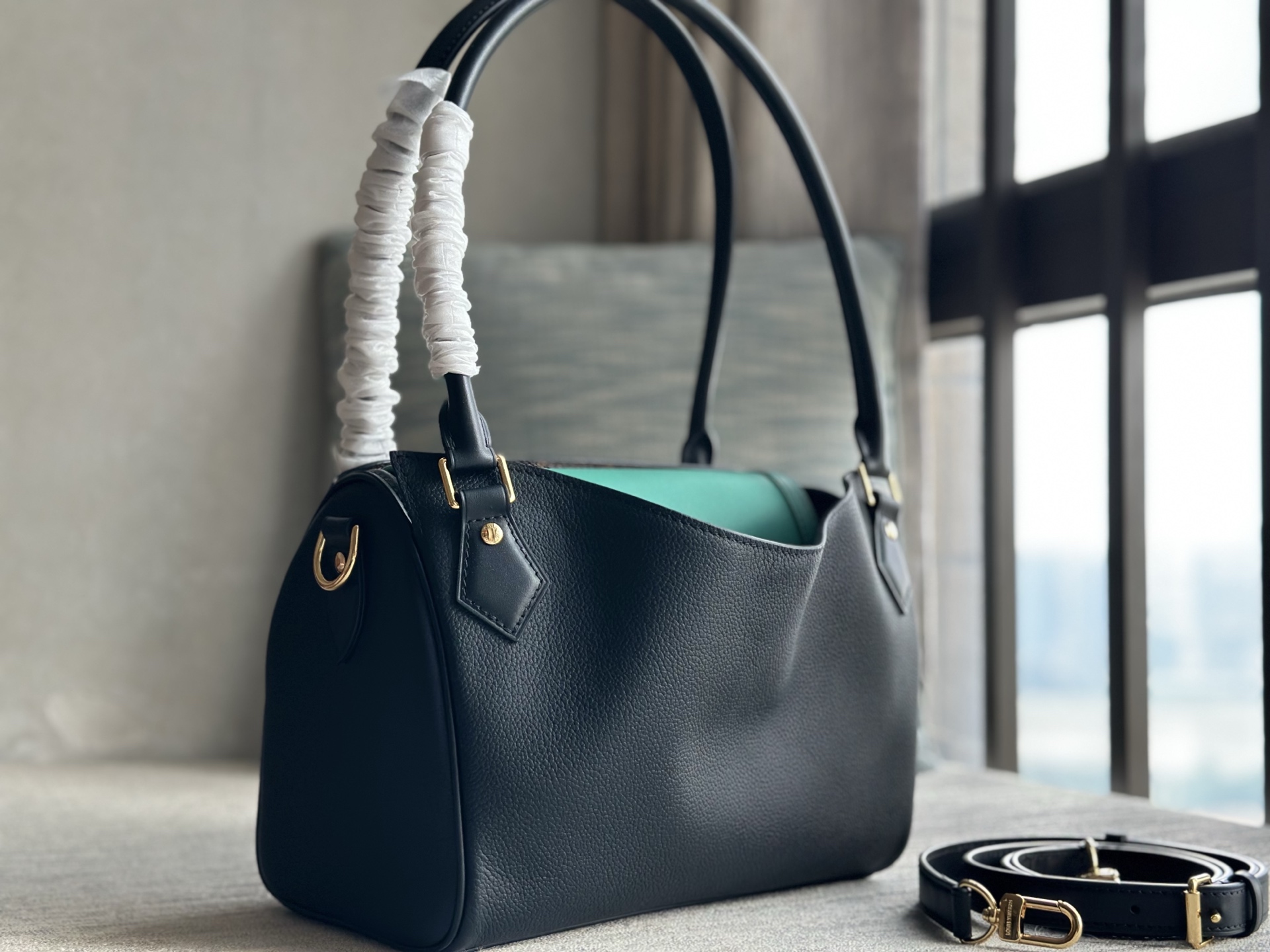 루이비통(CD) M30327 가방 Louis Vuitton Bag 썸네일 이미지