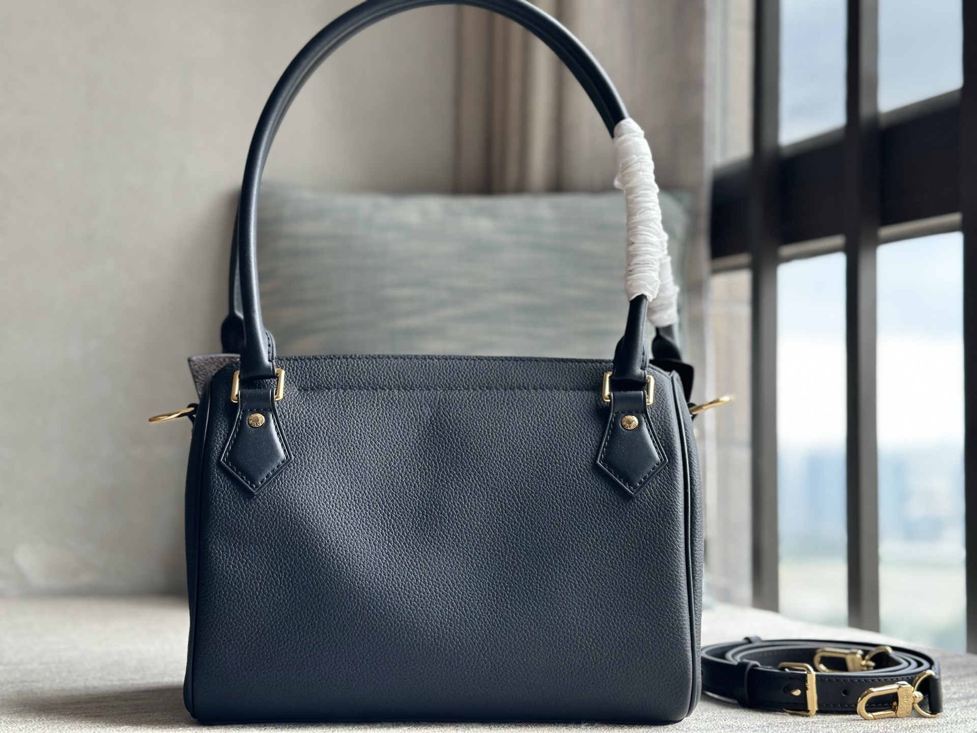 루이비통(CD) 모노그램 M30327 가방 Louis Vuitton Bag 썸네일 이미지
