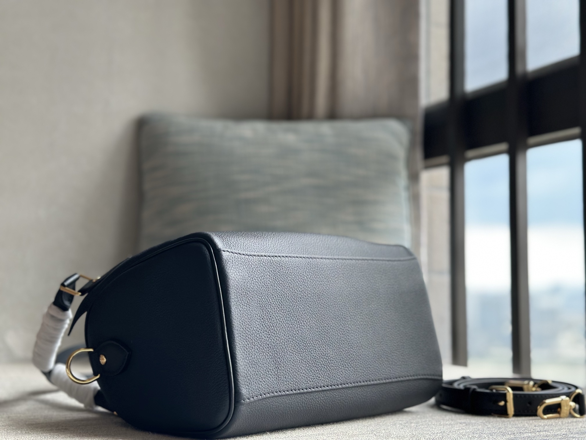 루이비통(CD) 모노그램 M30327 가방 Louis Vuitton Bag 썸네일 이미지