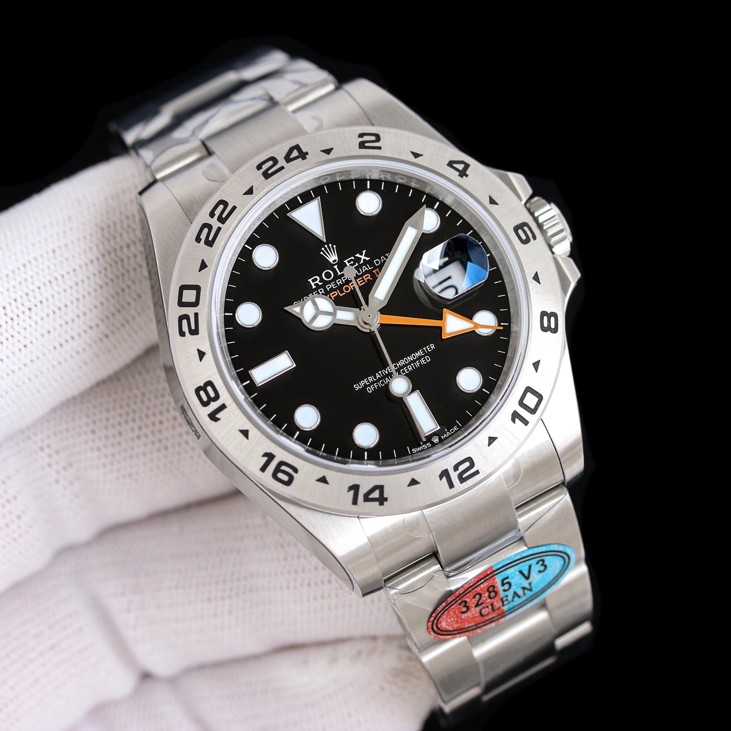 NO:727002,TW The second generation of the Rolex Explorer series arrives with an integrated movement. Rolex 226570-0001 White Explorer II/226570-0002 Black Explorer II.  The Rolex Explorer II shows its extraordinary charm with its unique size. The diameter of the Rolex Explorer is 42 mm, which is just the right size, not too ostentatious, but also able to show a full sense of presence on the wrist. Compared with the first generation, its size adjustment is more in line with modern aesthetics and wearing habits. Classic black dial and unique white dial are available. Case diameter 42mm, material stainless steel, 904L movement all-in-one, function dual time zone GMT, rolex19860909TW 劳力士探险家系列二代到货采用一体机芯.劳力士226570-0001白探二/226570-0002黑探二. 劳力士探险家二代,以其独特的尺寸彰显非凡魅力.表径为42毫米,恰到好处的大小,即不过于张扬,又能在腕间展现出十足存在感.相较于一代,它的尺寸调整更为贴合现代审美于佩戴习惯.经典的黑色表盘和独特的白色表盘可选择. 表径42mm  材质精钢 904L 机芯一体机 功能双时区GMT,,rolex,Watch