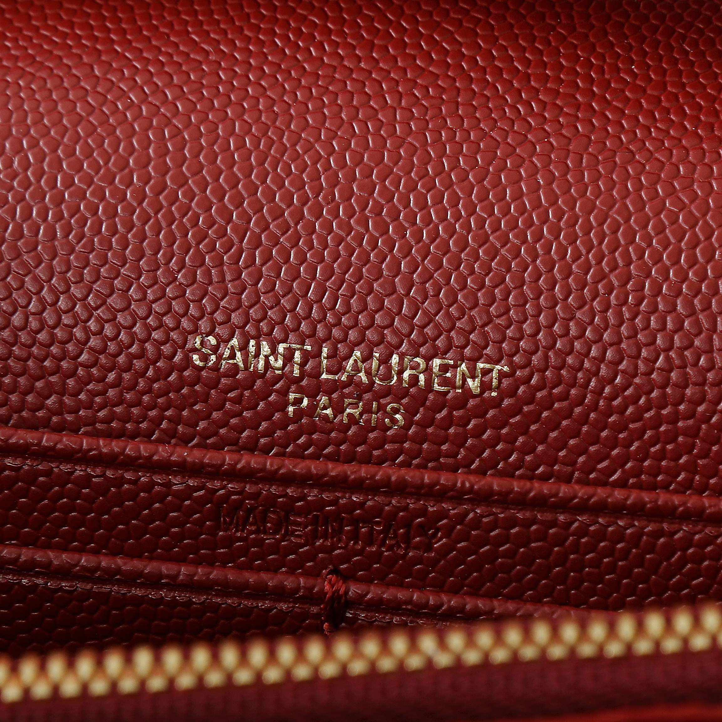 黑色金扣高品质✨真正高质量，经典爆款🔥圣家-正面翻盖皮夹，附可拆卸金属链条，金属互扣式 Y 标志，提花凸