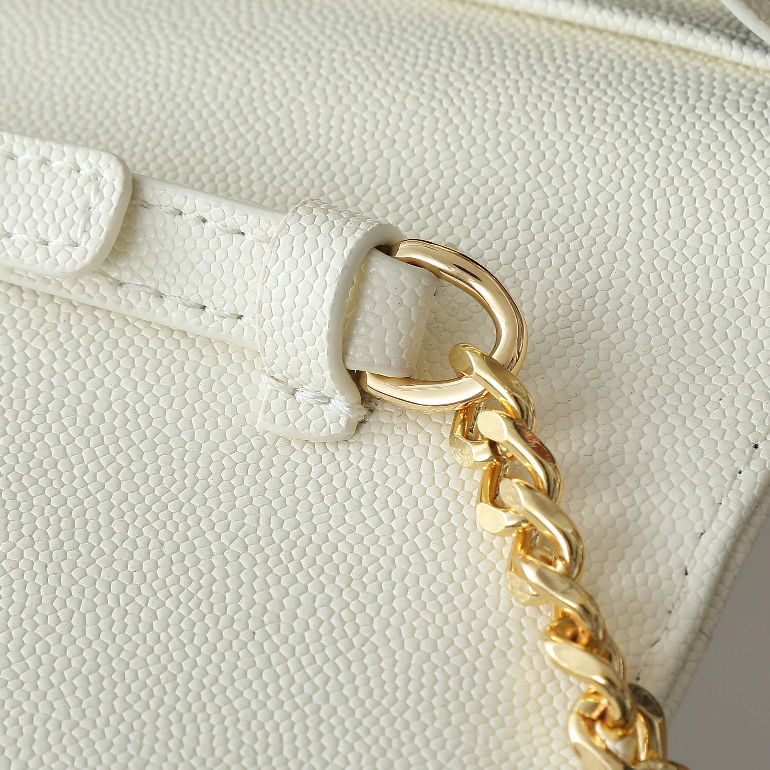 黑色金扣高品质✨真正高质量，经典爆款🔥圣家-正面翻盖皮夹，附可拆卸金属链条，金属互扣式 Y 标志，提花凸