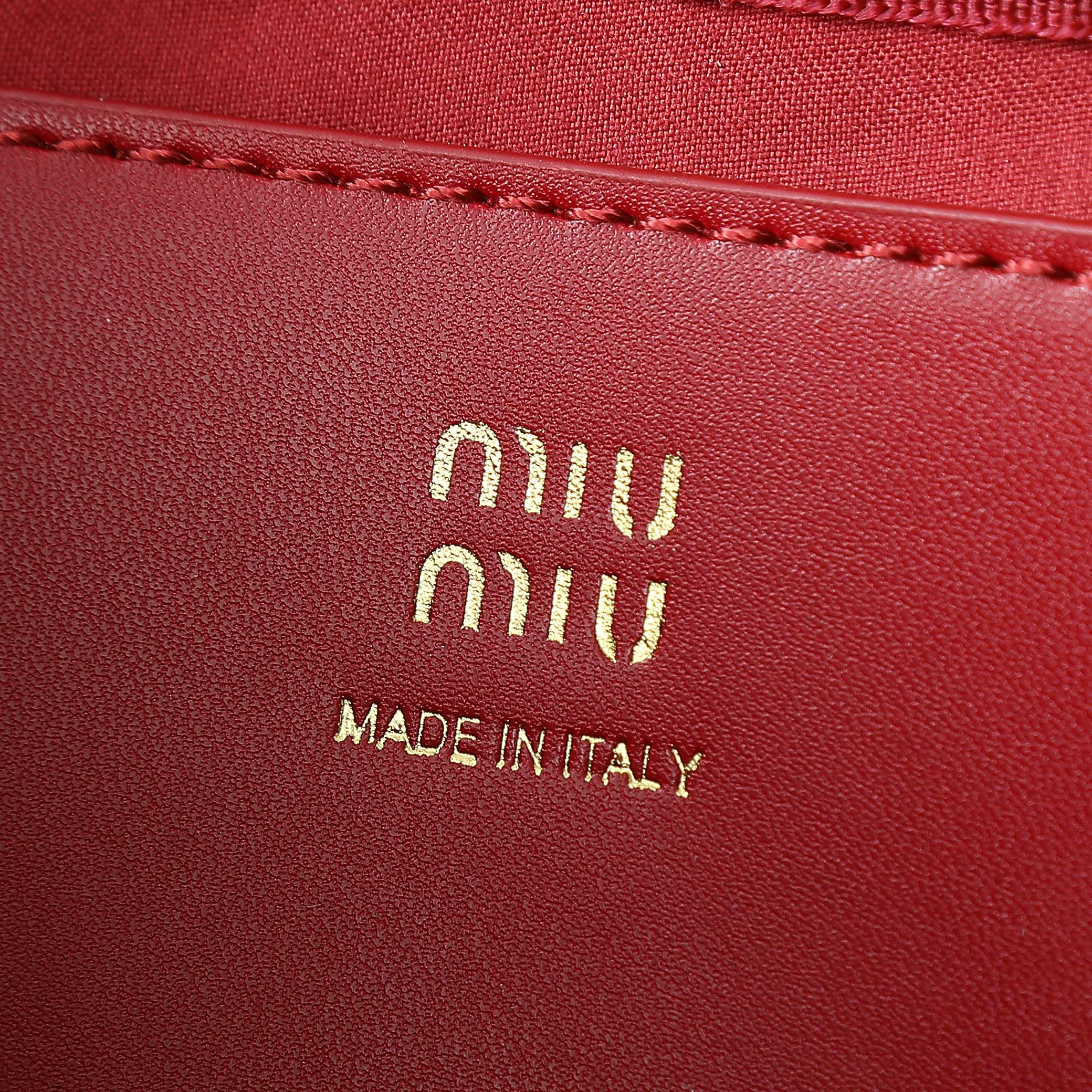 😘新款保龄球包包，官网主推，今年绝对爆款式，顶级进口小牛皮，独具风格matelasse图案，包身精致立体