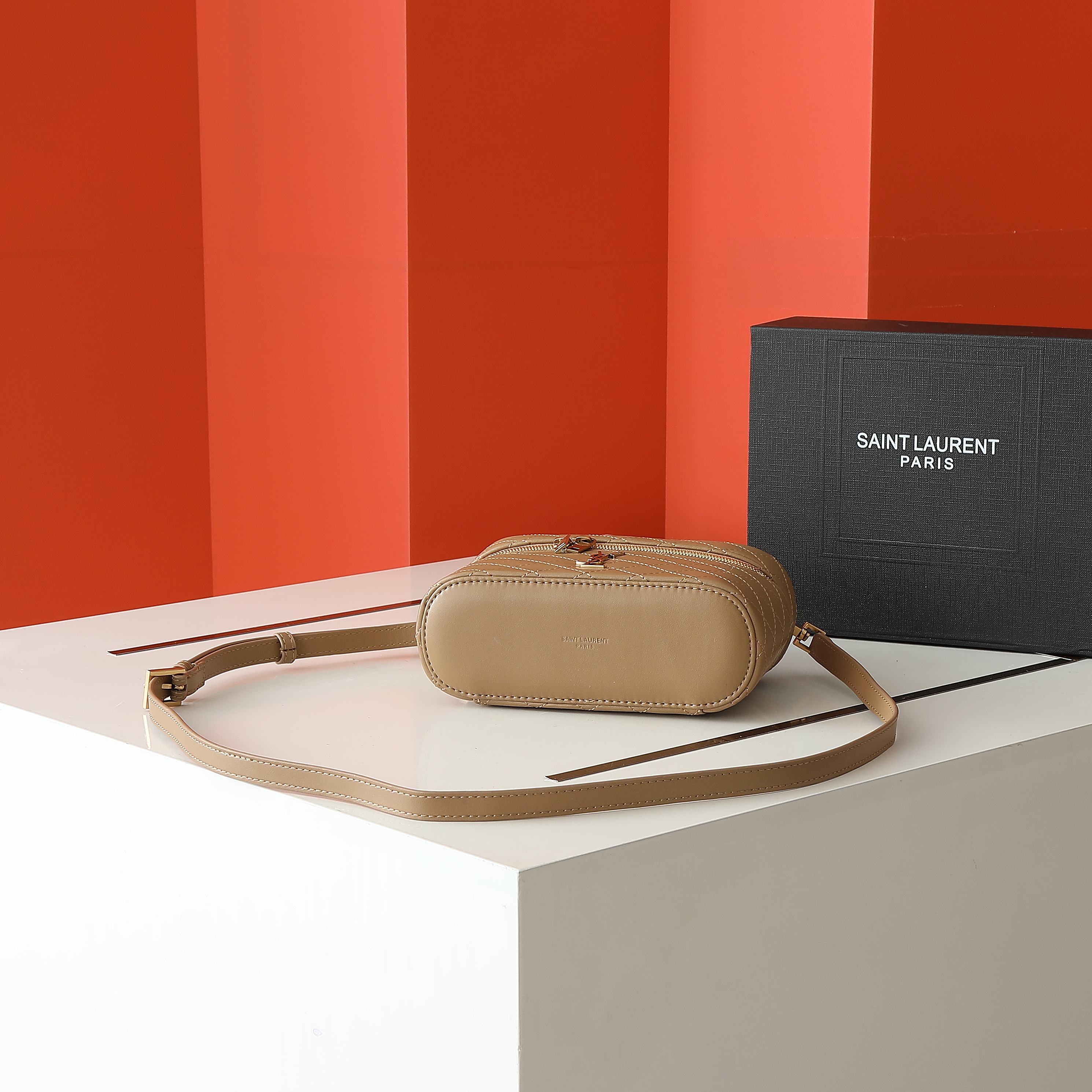 Yves Saint Laurent Gaby Vanity Bag - Mini Leather Shoulder Bag, Taupe 6 a1745857685377 2404