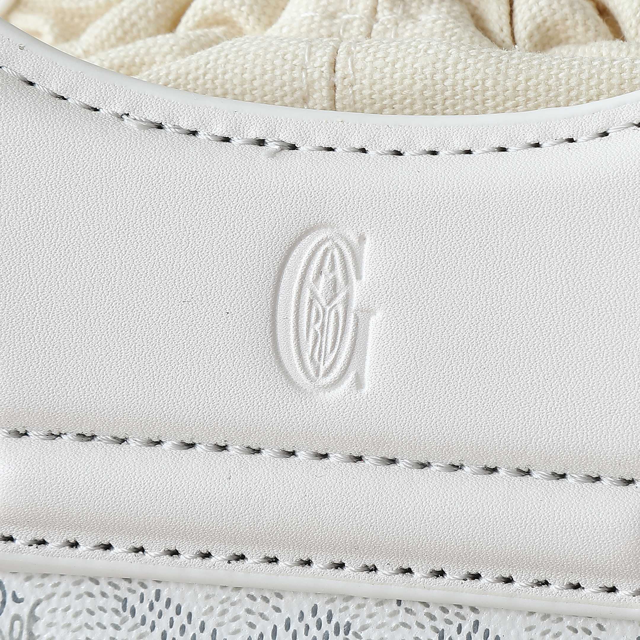 Alternative view of Crossbody Bag 12125