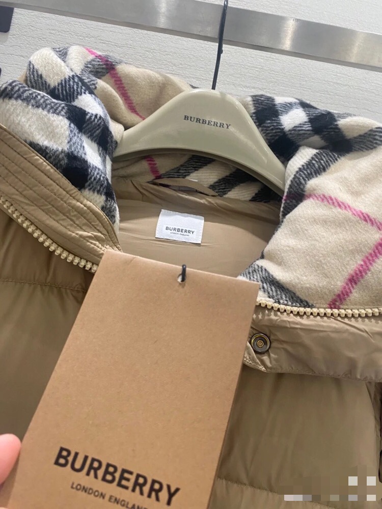 New release of high-end Burberry detachable sleeve down jacket in khaki and black, sizes S-2XL.-Big cat