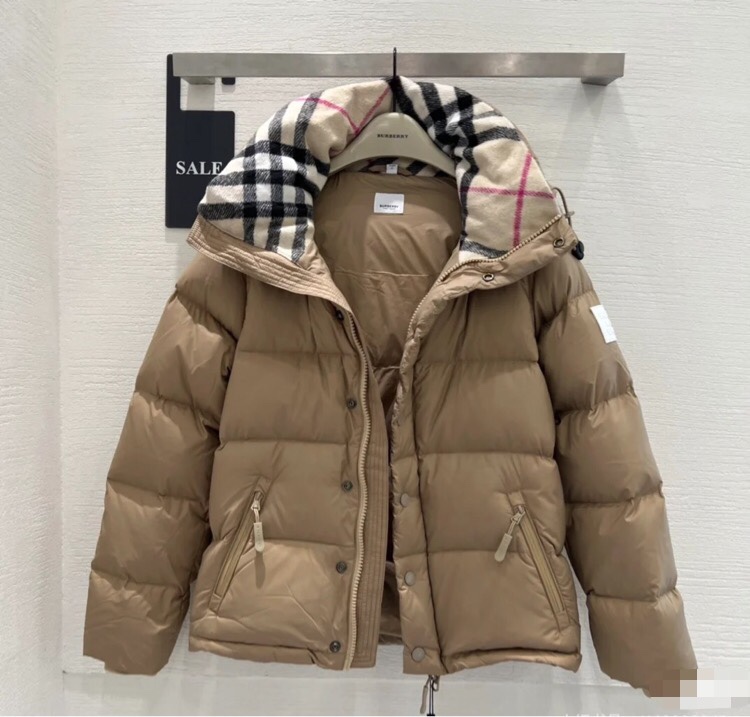 New release of high-end Burberry detachable sleeve down jacket in khaki and black, sizes S-2XL.-Big cat