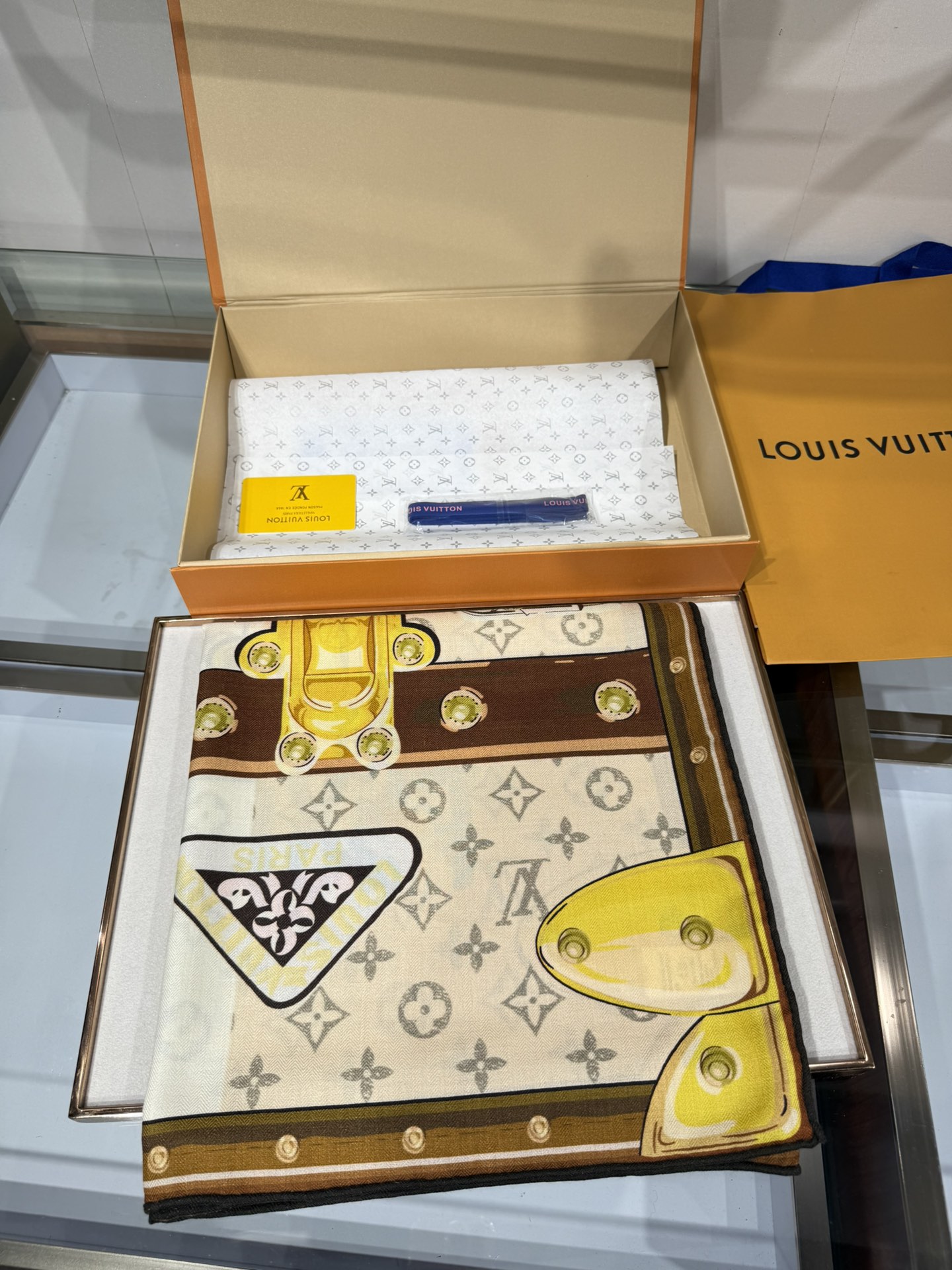 💟2025年L家上新❤️双面同色，高端产品斜纹丝绒 尺寸140乘140