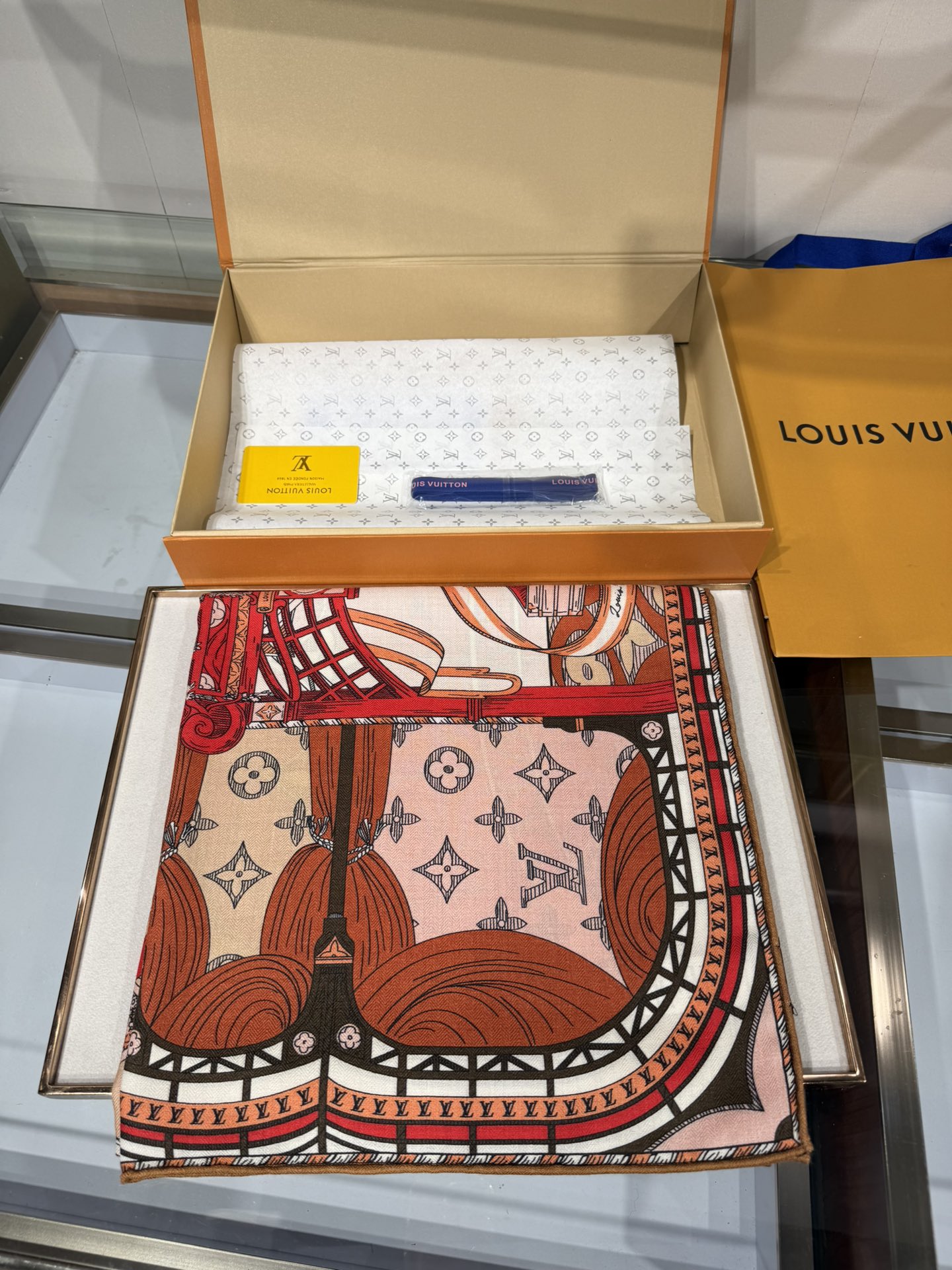 💟2025年L家上新❤️双面同色，高端产品
斜纹丝绒 尺寸140乘140 