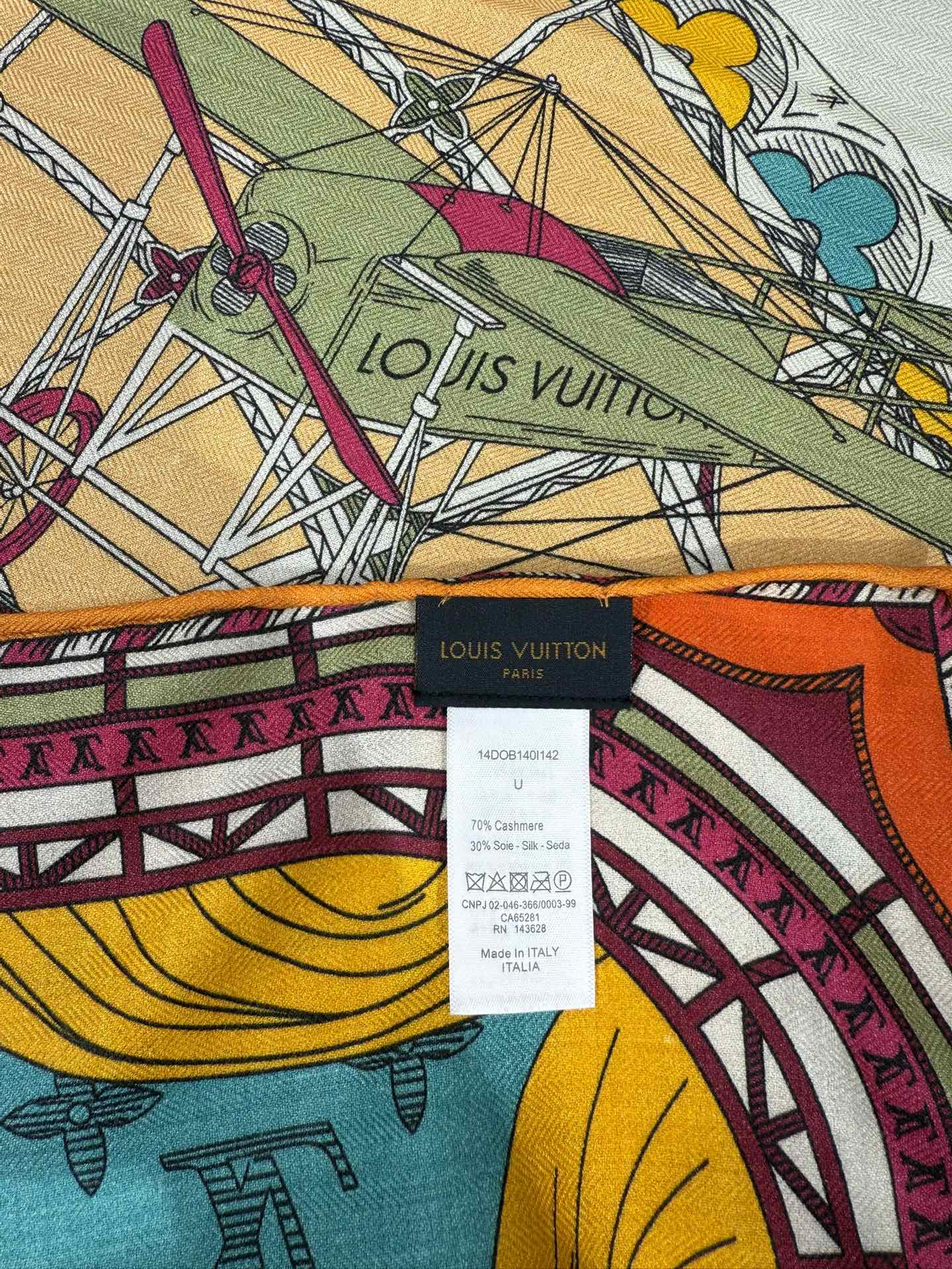 💟2025年L家上新❤️双面同色，高端产品
斜纹丝绒 尺寸140乘140 