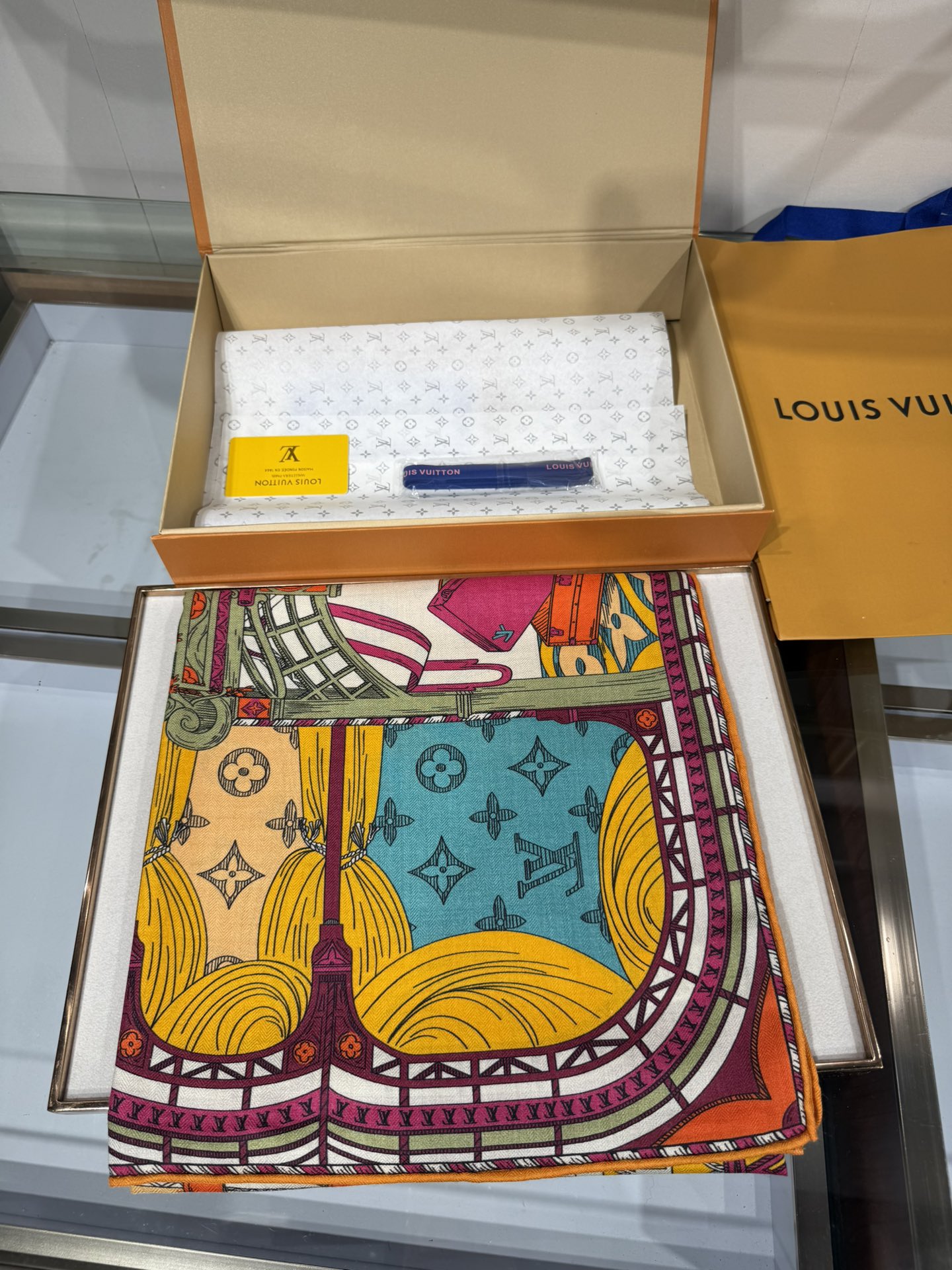 💟2025年L家上新❤️双面同色，高端产品
斜纹丝绒 尺寸140乘140 