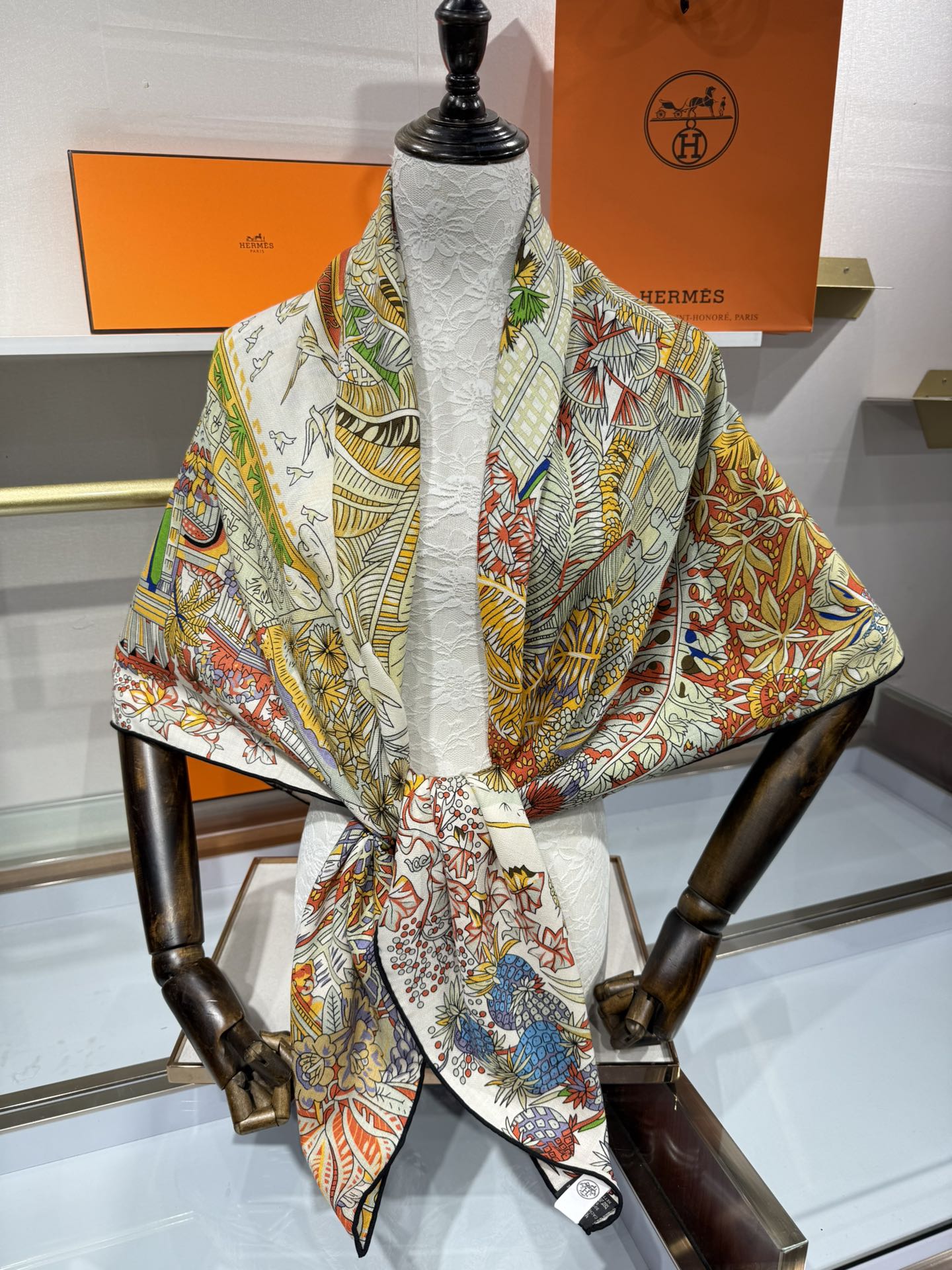 💟2025年秋冬抢先 上新💞【双面同色丝毛方巾】手工卷边山羊绒和真丝混纺披肩（70%山羊绒，30%桑蚕丝