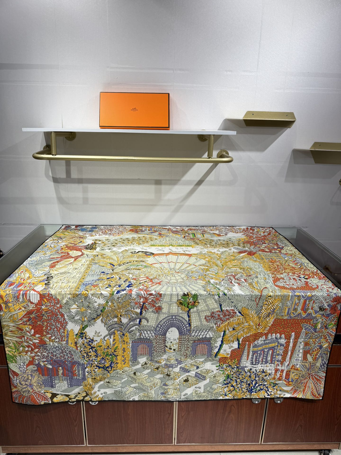 💟2025年秋冬抢先 上新💞【双面同色丝毛方巾】手工卷边山羊绒和真丝混纺披肩（70%山羊绒，30%桑蚕丝