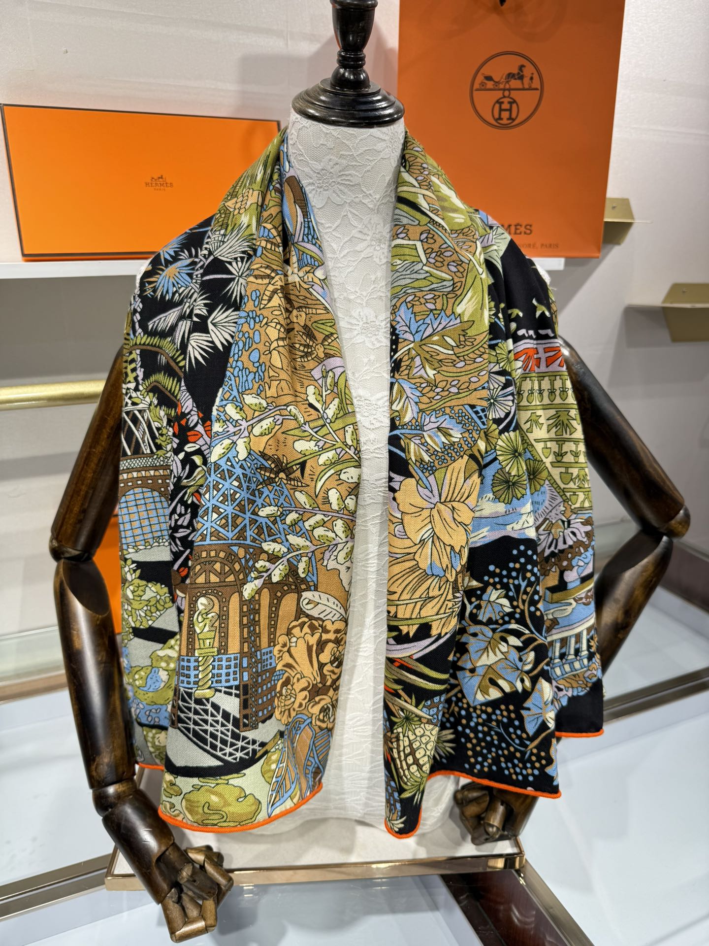 💟2025年秋冬抢先 上新💞【双面同色丝毛方巾】手工卷边山羊绒和真丝混纺披肩（70%山羊绒，30%桑蚕丝