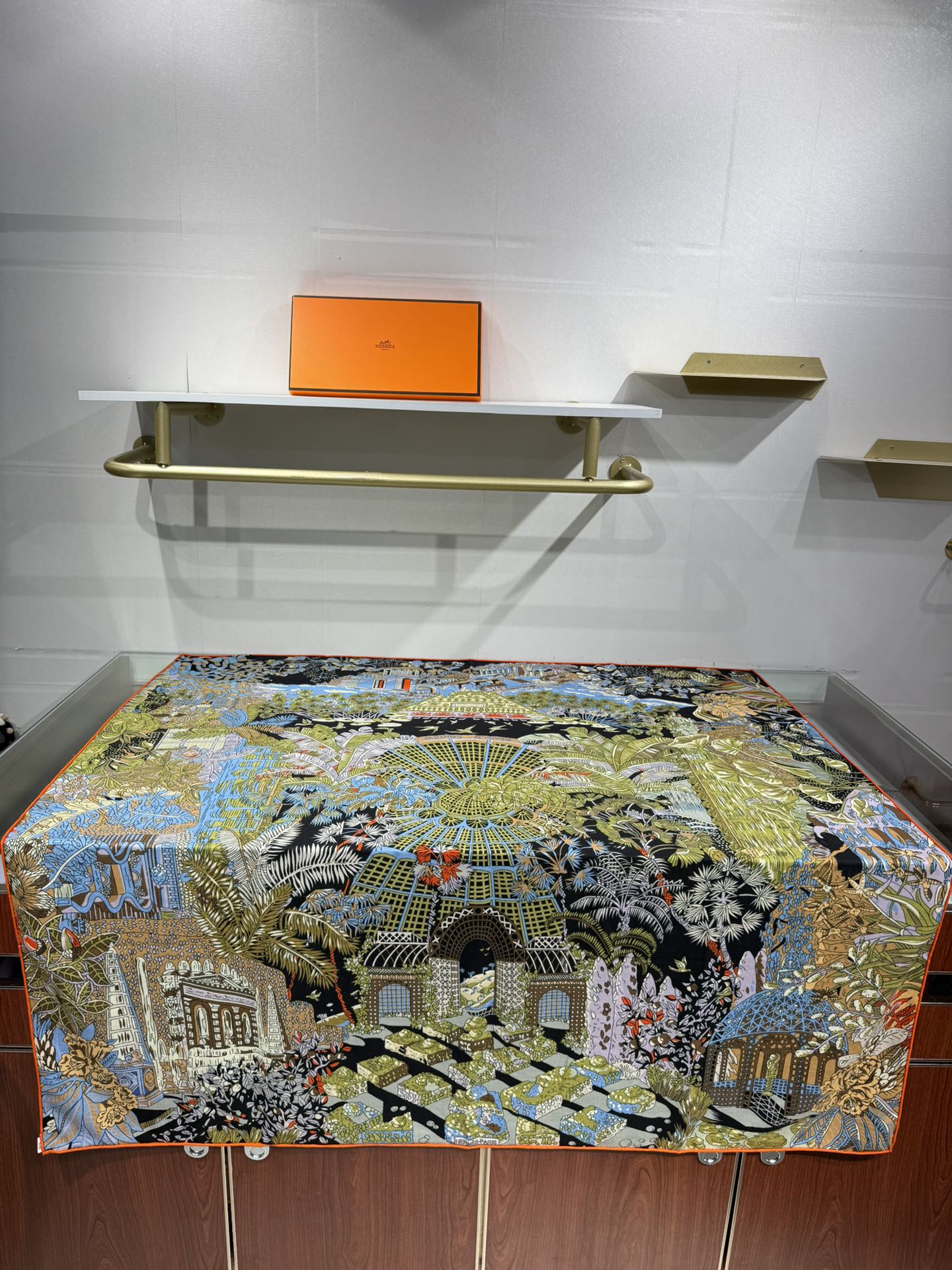 💟2025年秋冬抢先 上新💞【双面同色丝毛方巾】手工卷边山羊绒和真丝混纺披肩（70%山羊绒，30%桑蚕丝