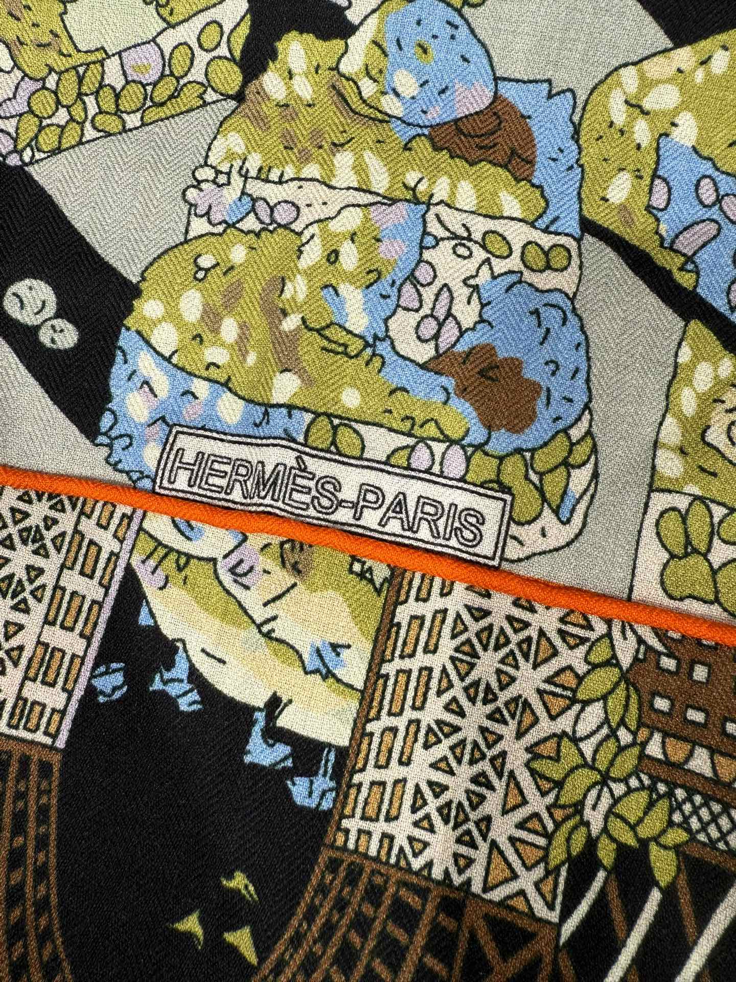 💟2025年秋冬抢先 上新💞【双面同色丝毛方巾】手工卷边山羊绒和真丝混纺披肩（70%山羊绒，30%桑蚕丝