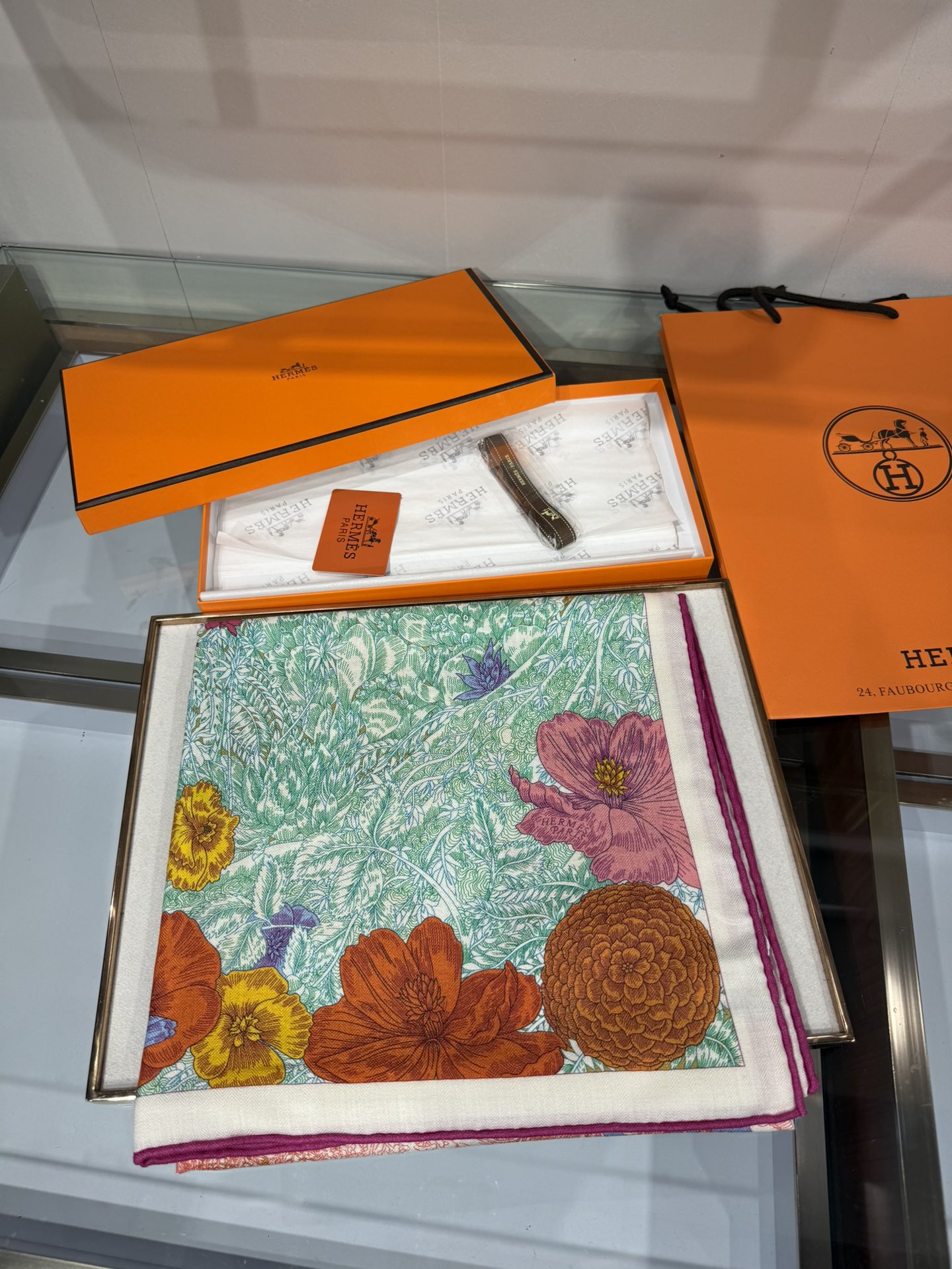 💟补单出货 越做越高级 最重磅推荐！Hermes 爱马仕丝羊绒分享回归自然名称：Retourala Na