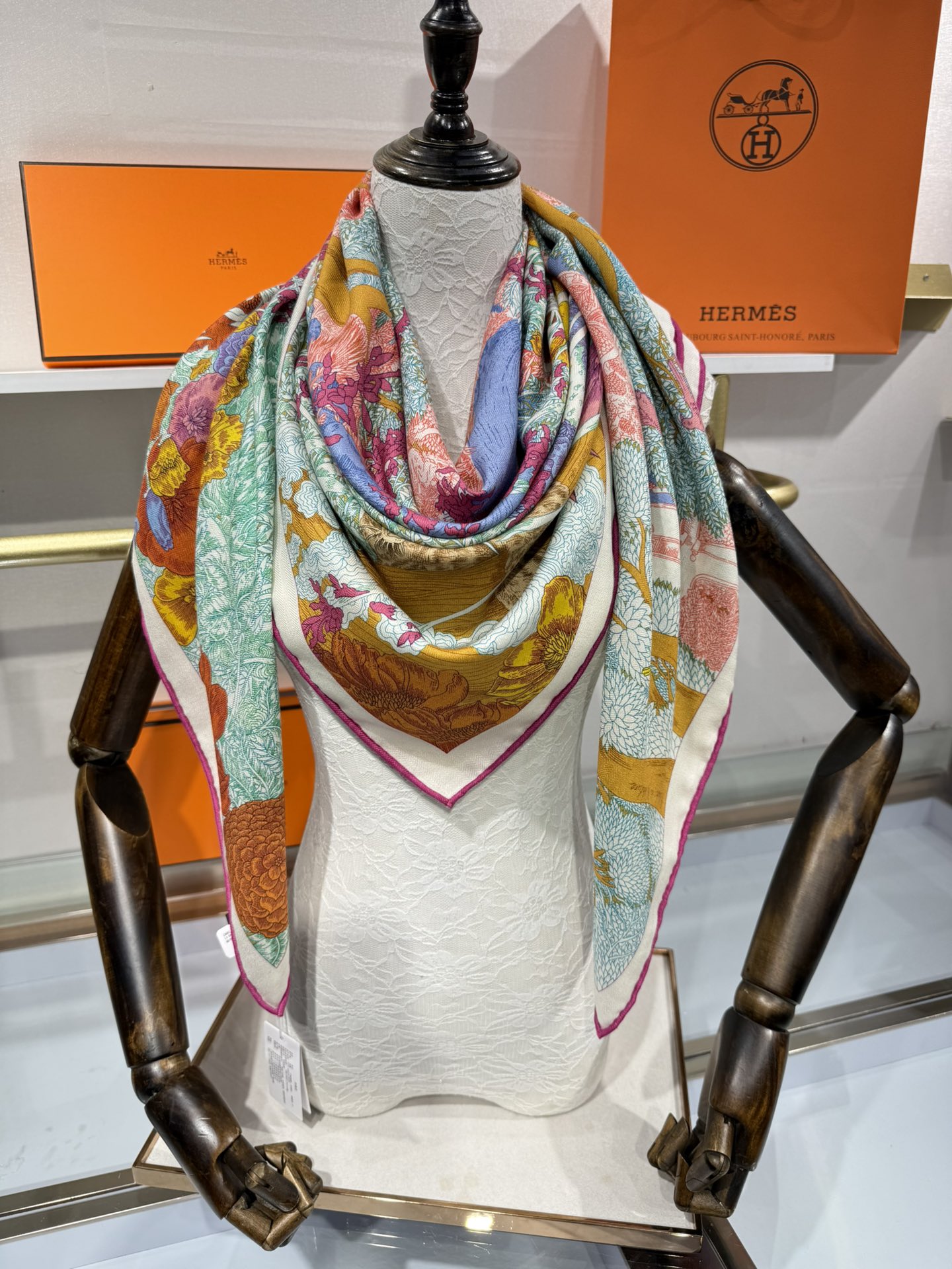 💟补单出货 越做越高级 最重磅推荐！Hermes 爱马仕丝羊绒分享回归自然名称：Retourala Na