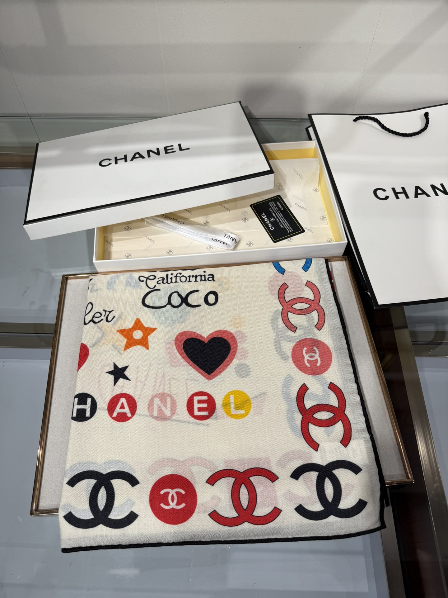 💟2025年秋冬新款💖💖💃🏻💃🏻小香家 丝羊绒方巾‼️抢‼️VIP推荐 ‼️👍下手一定要快【高端 大爱 