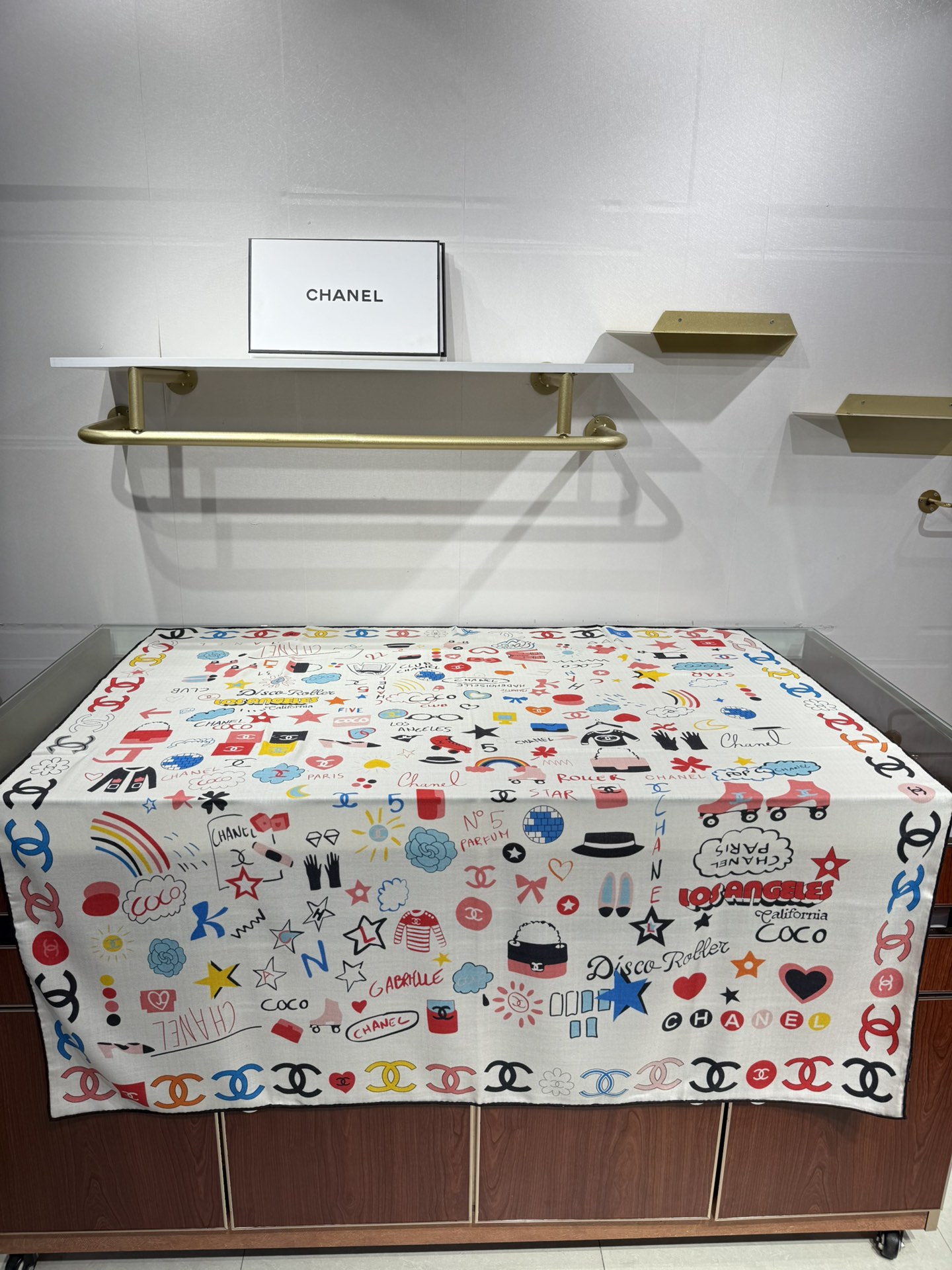 💟2025年秋冬新款💖💖💃🏻💃🏻小香家 丝羊绒方巾‼️抢‼️VIP推荐 ‼️👍下手一定要快【高端 大爱 