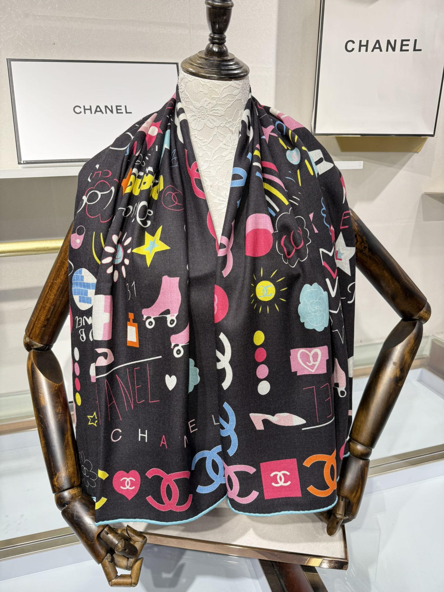 💟2025年秋冬新款💖💖💃🏻💃🏻小香家 丝羊绒方巾‼️抢‼️VIP推荐 ‼️👍下手一定要快【高端 大爱 