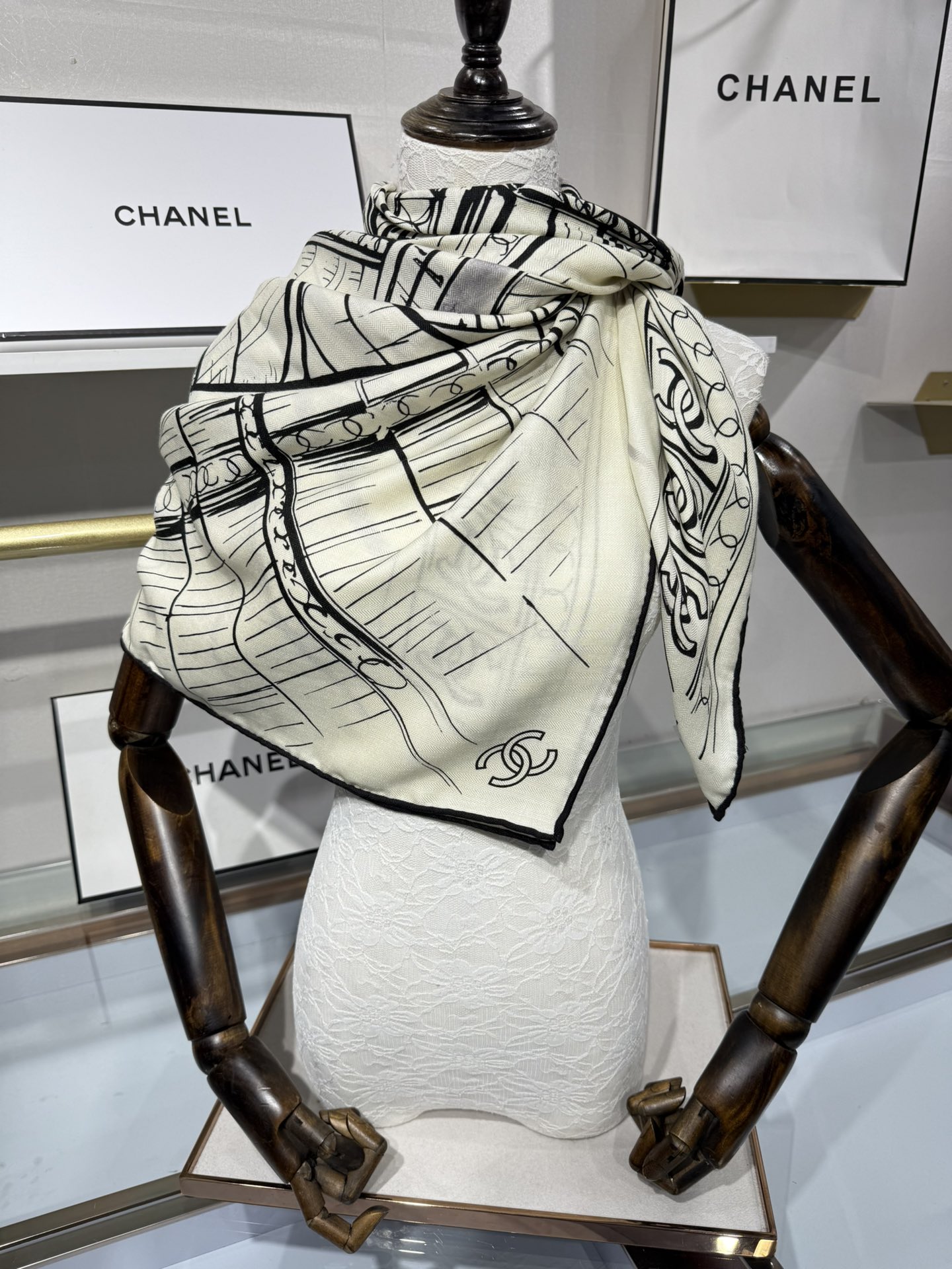 💟2025年秋冬新款💖💖💃🏻💃🏻小香家 丝羊绒方巾‼️抢‼️VIP推荐 ‼️👍下手一定要快【高端 大爱 